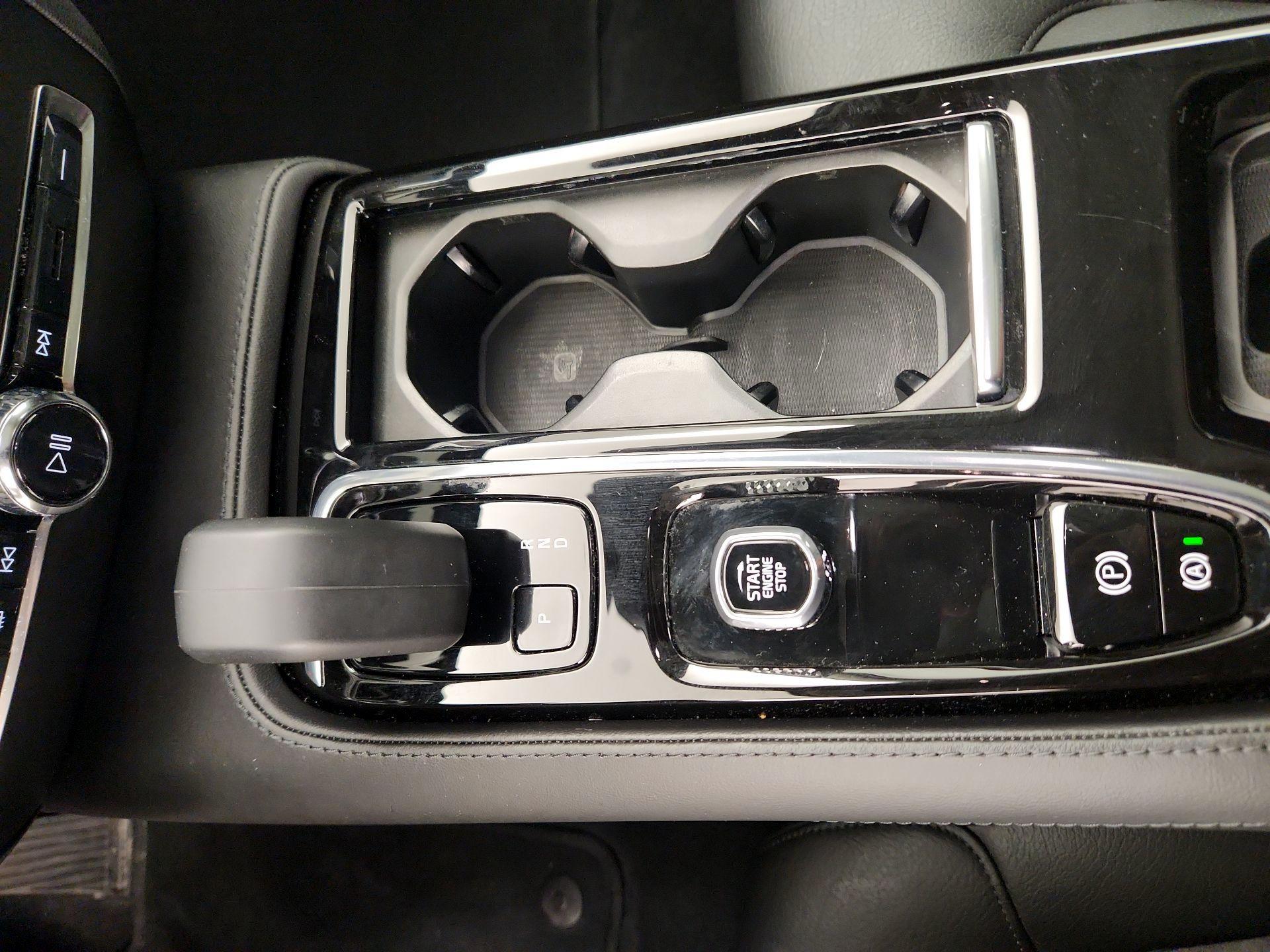 Thumbnail: 2023 Volvo S60 - 18