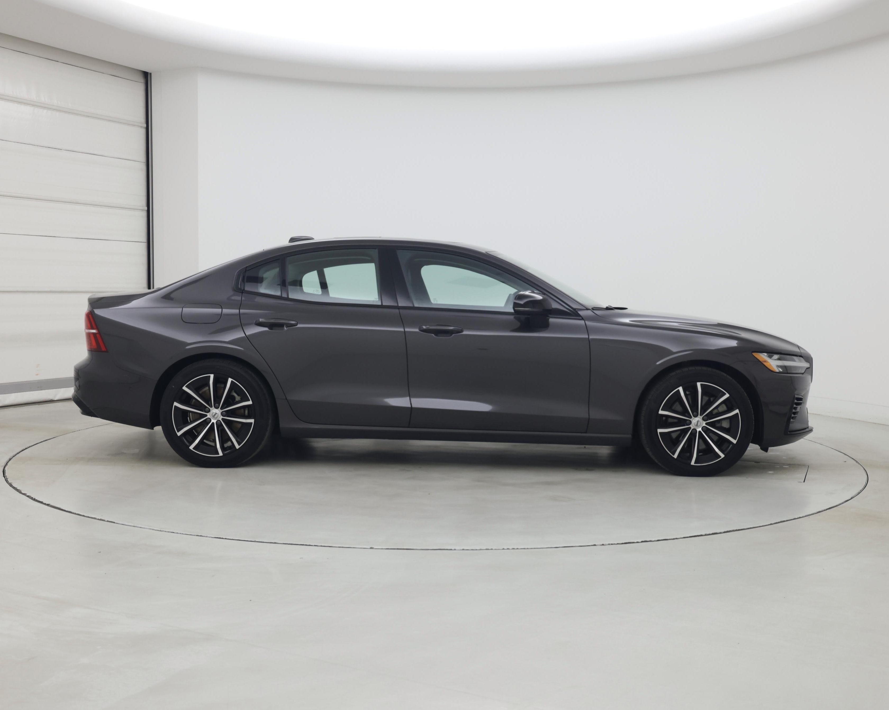 Thumbnail: 2023 Volvo S60 - 7