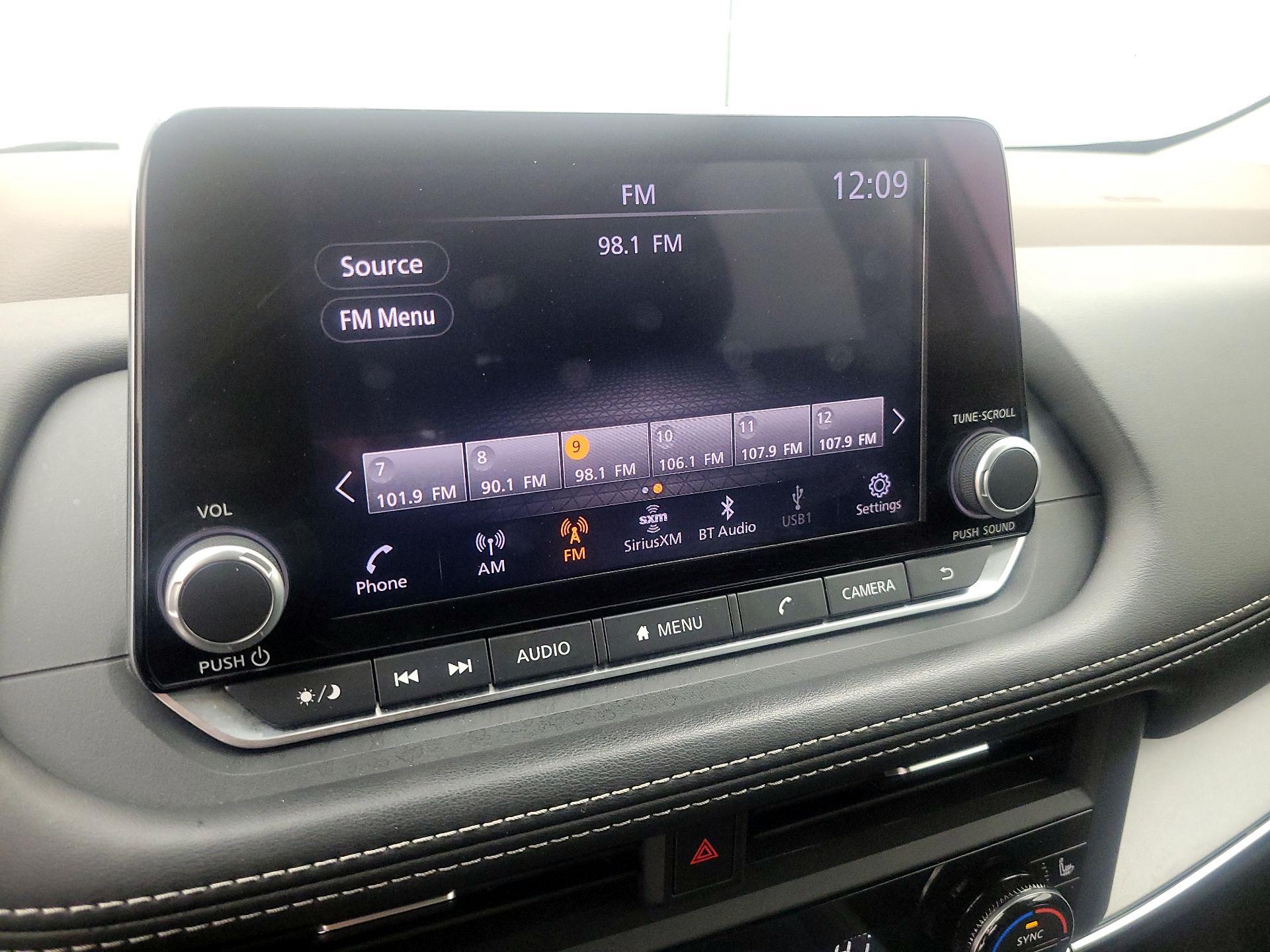 Thumbnail: 2023 Nissan Rogue - 15