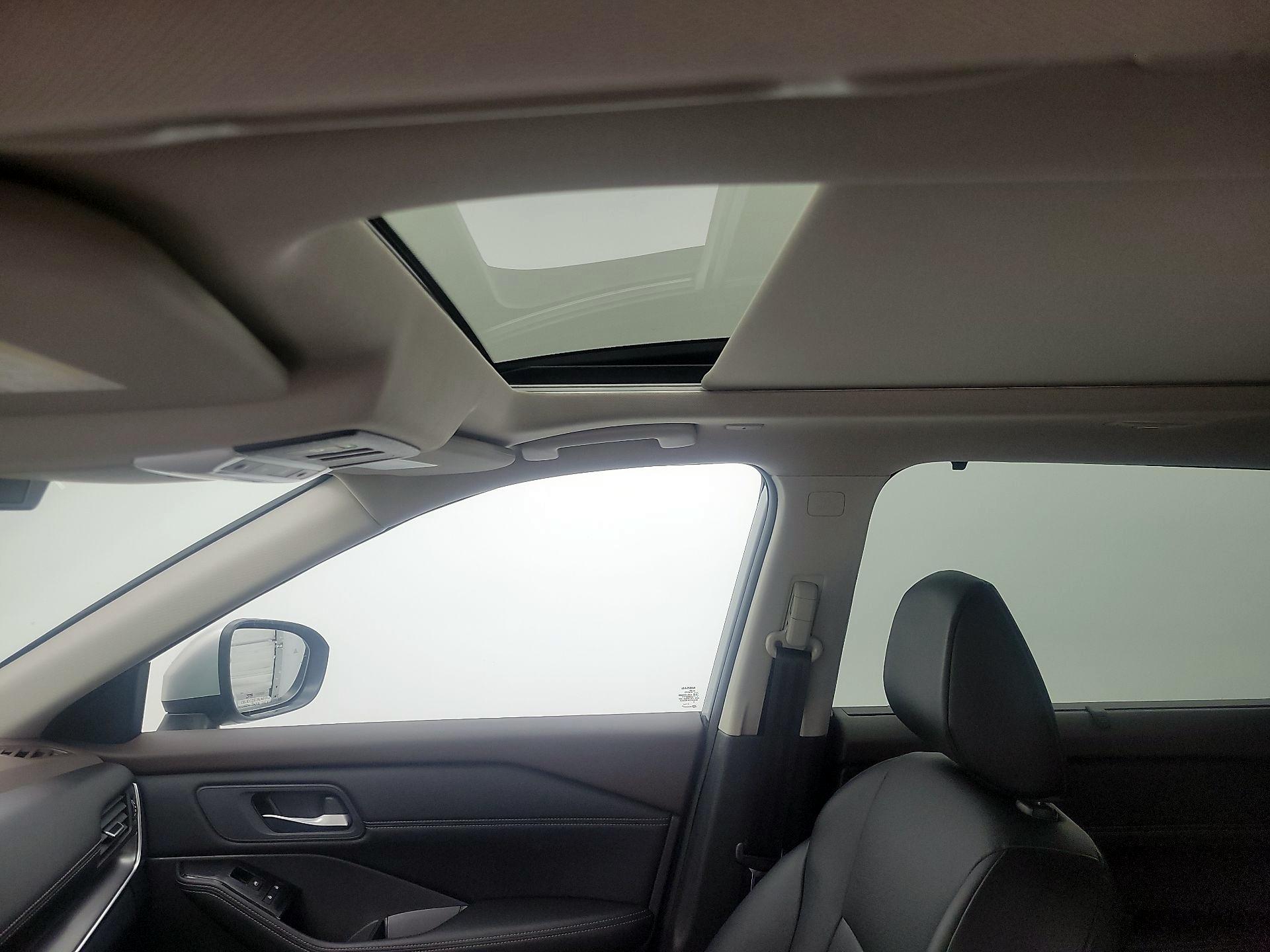 Thumbnail: 2023 Nissan Rogue - 19