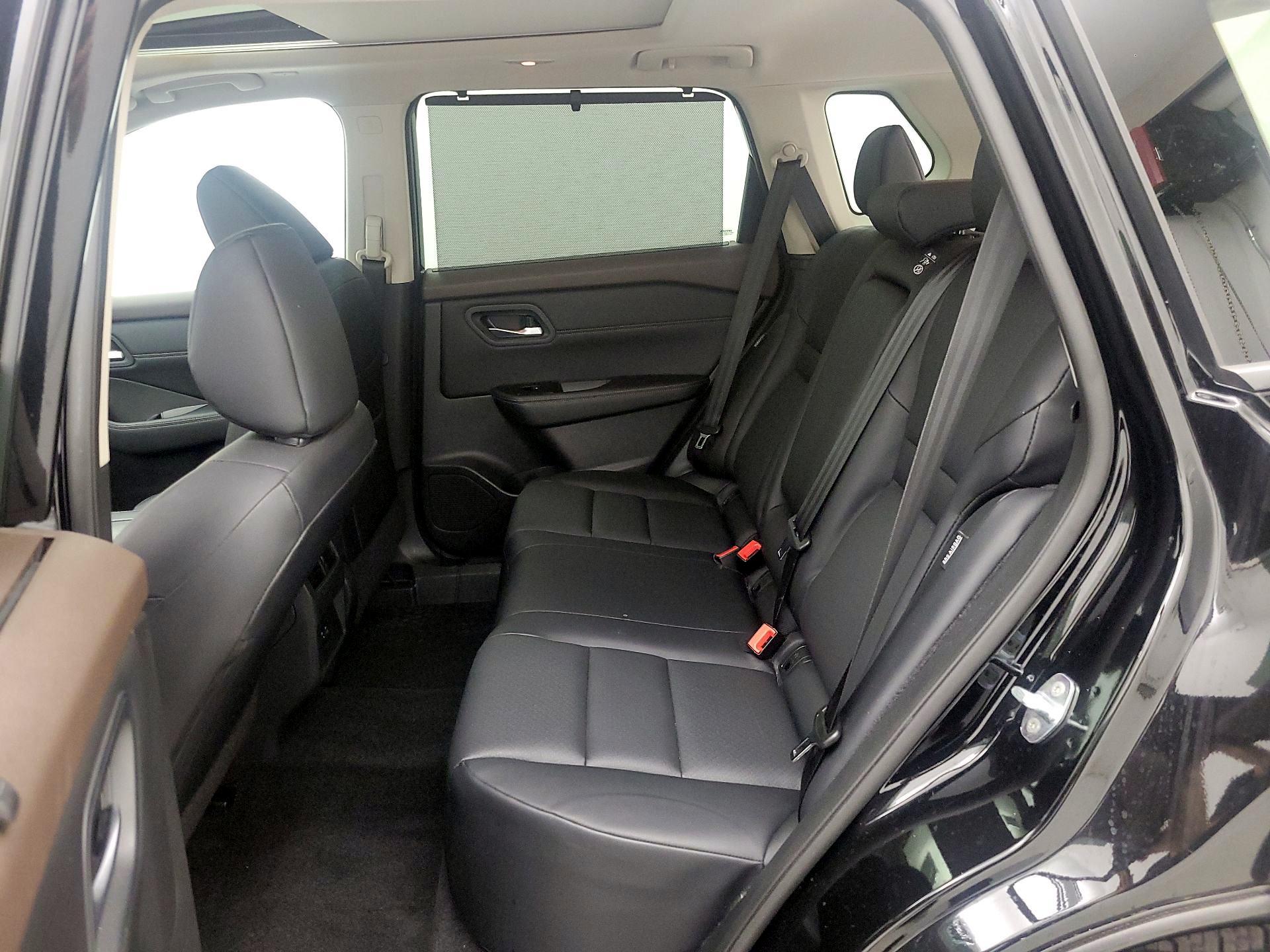 Thumbnail: 2023 Nissan Rogue - 20