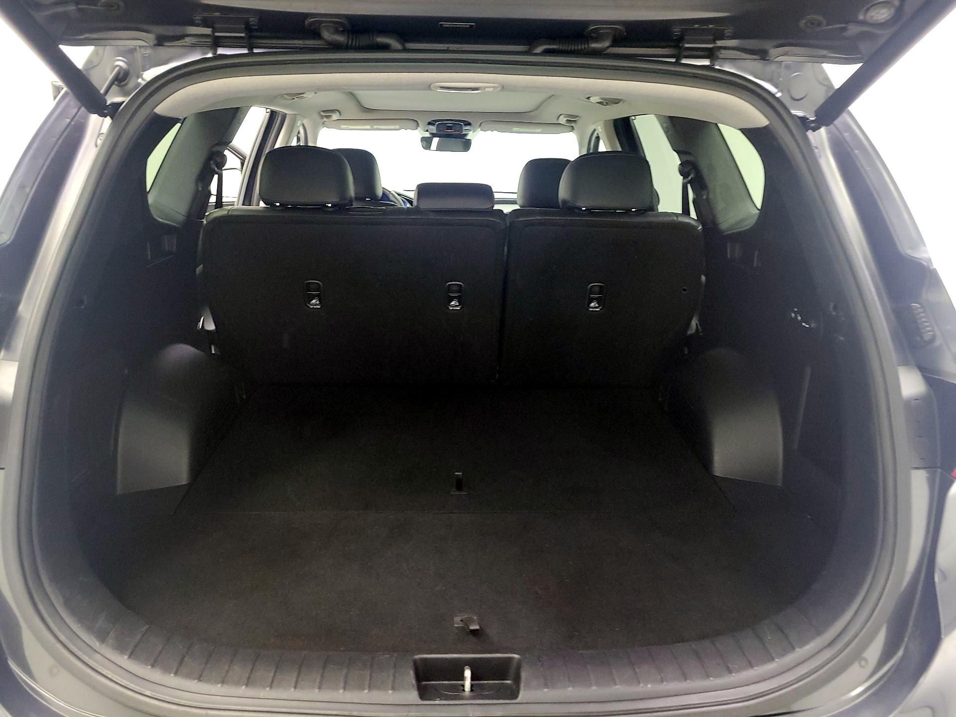 Thumbnail: 2023 Hyundai Santa Fe - 19