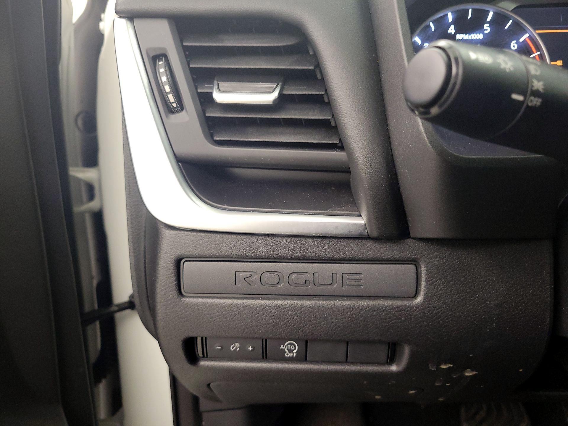 Thumbnail: 2023 Nissan Rogue - 13