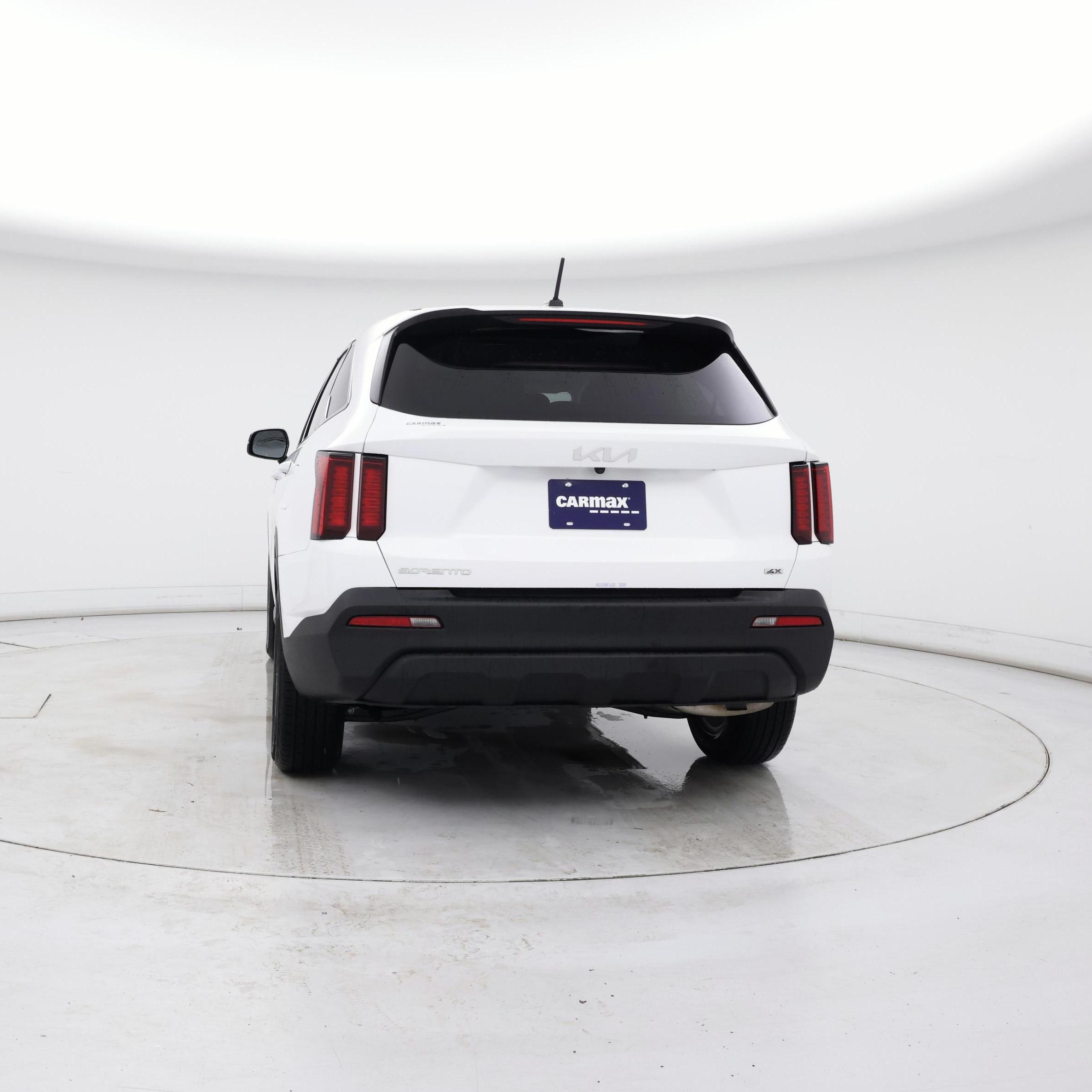 Thumbnail: 2023 Kia Sorento - 6