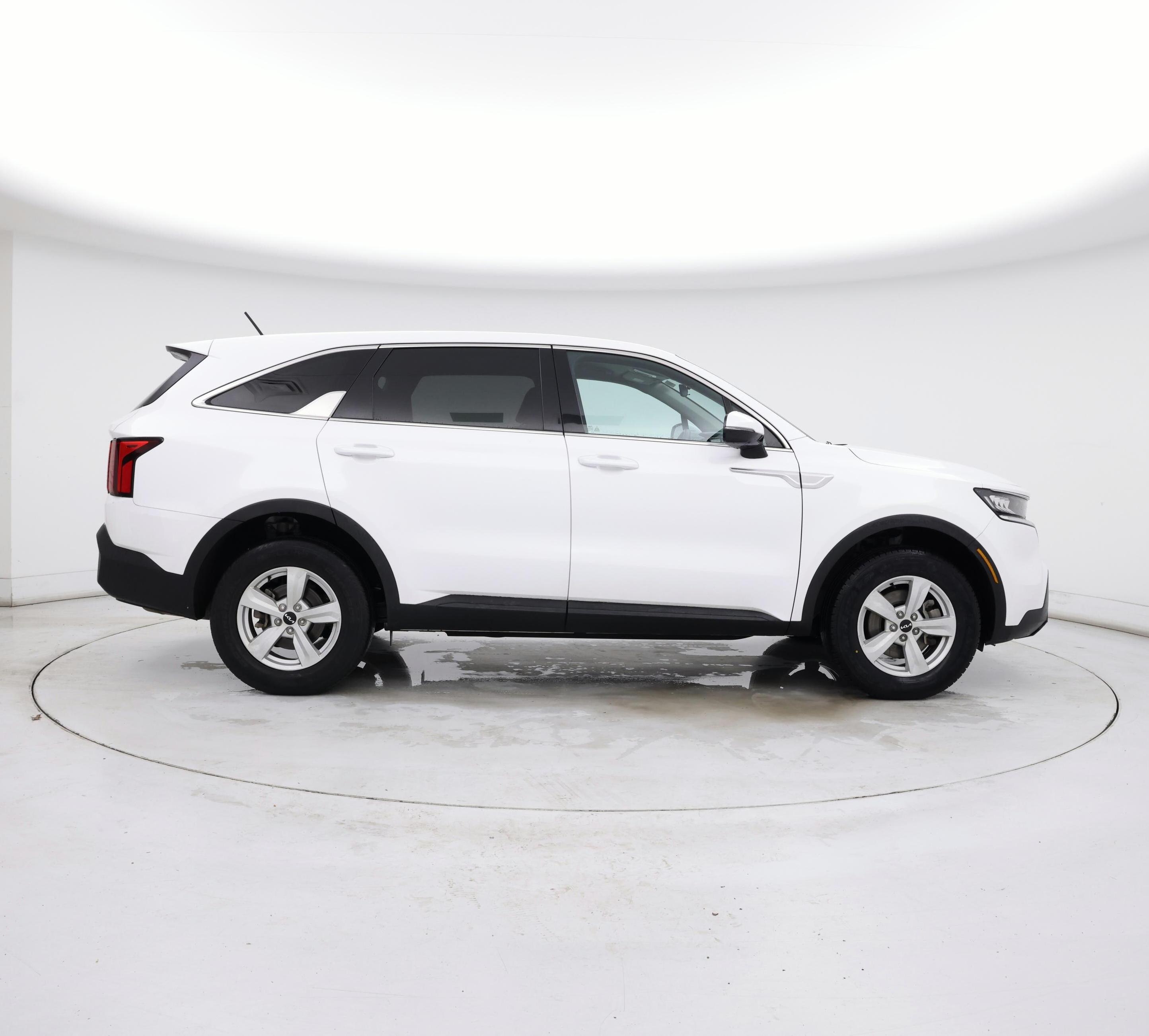 Thumbnail: 2023 Kia Sorento - 7