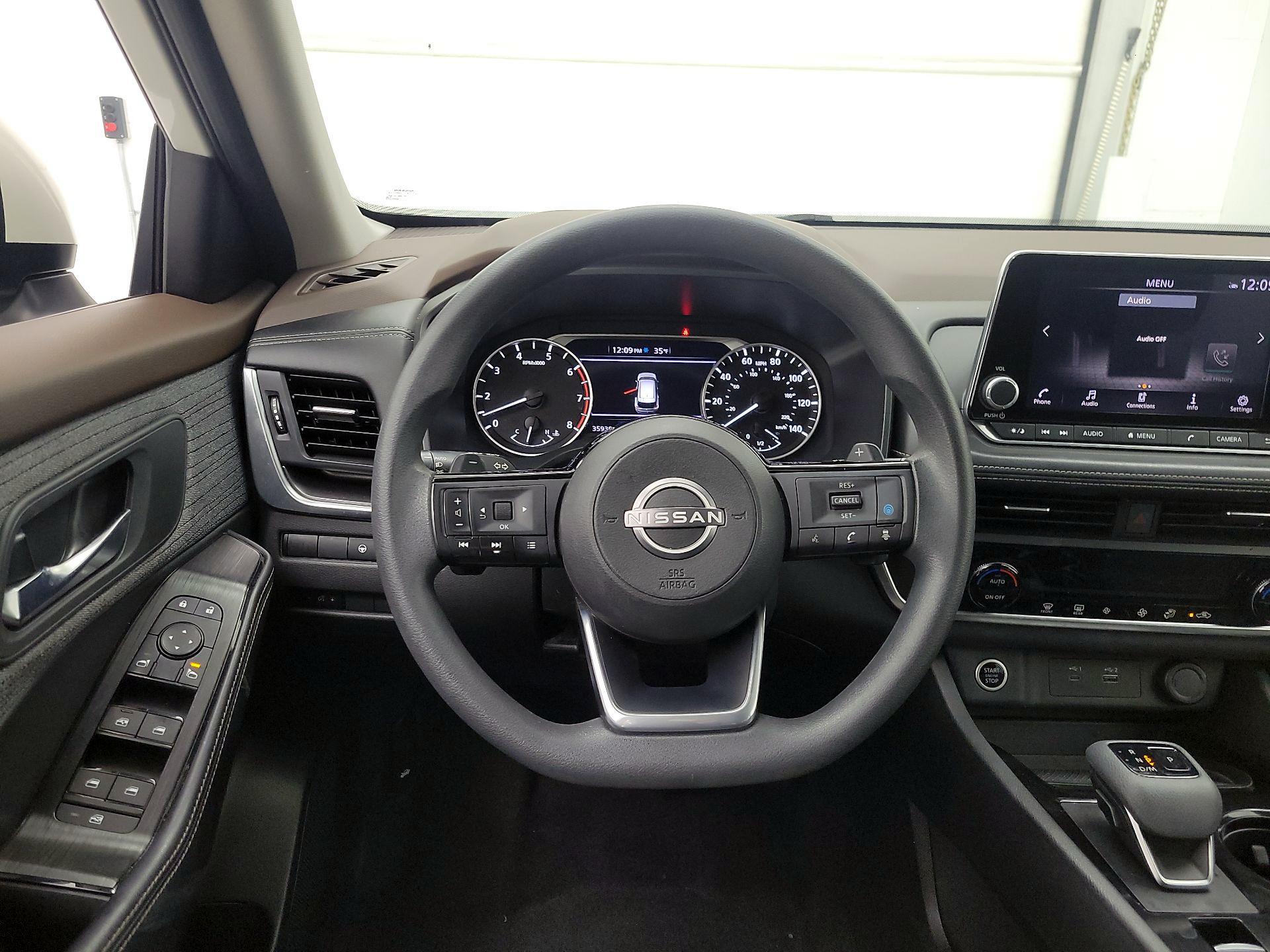 Thumbnail: 2023 Nissan Rogue - 10