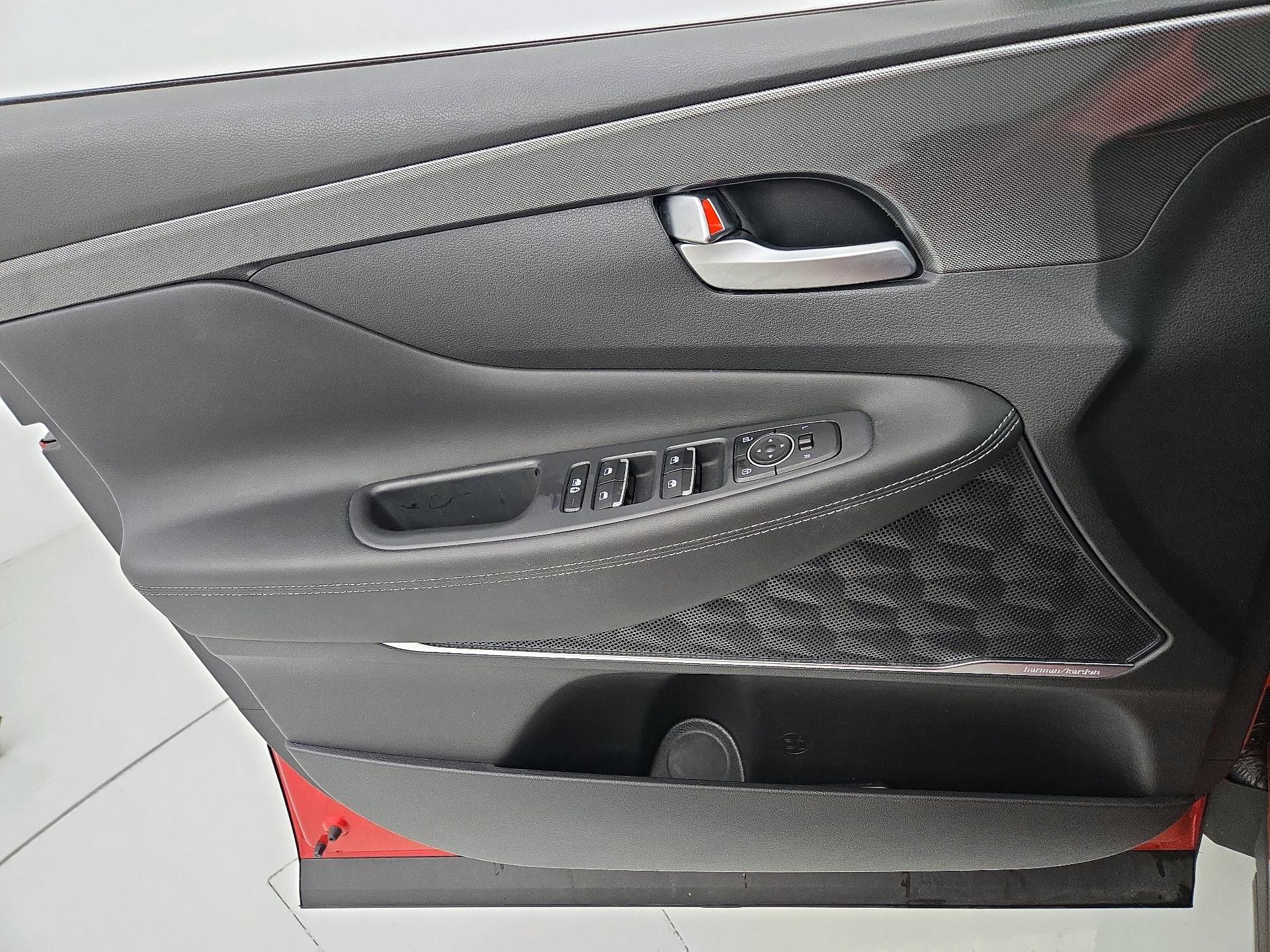 Thumbnail: 2023 Hyundai Santa Fe - 12