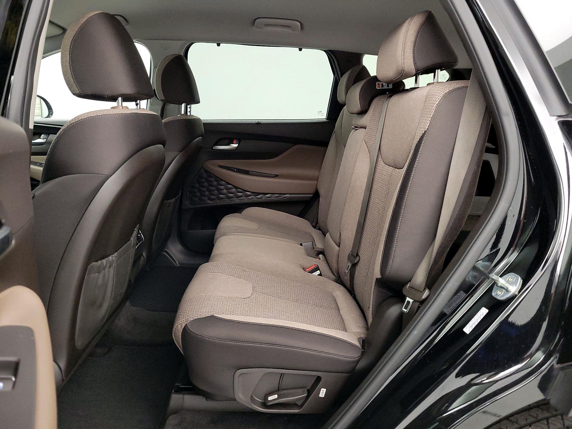 Thumbnail: 2022 Hyundai Santa Fe - 19