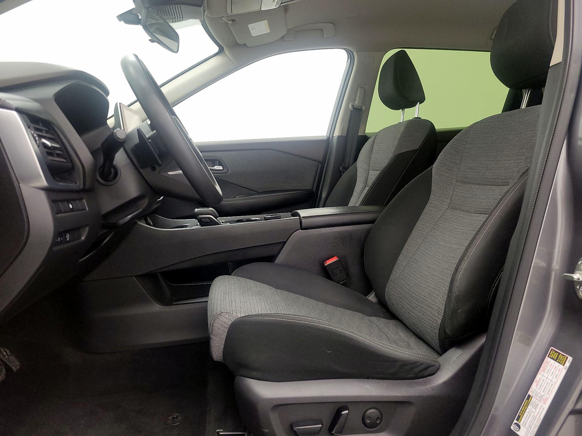 Thumbnail: 2023 Nissan Rogue - 11