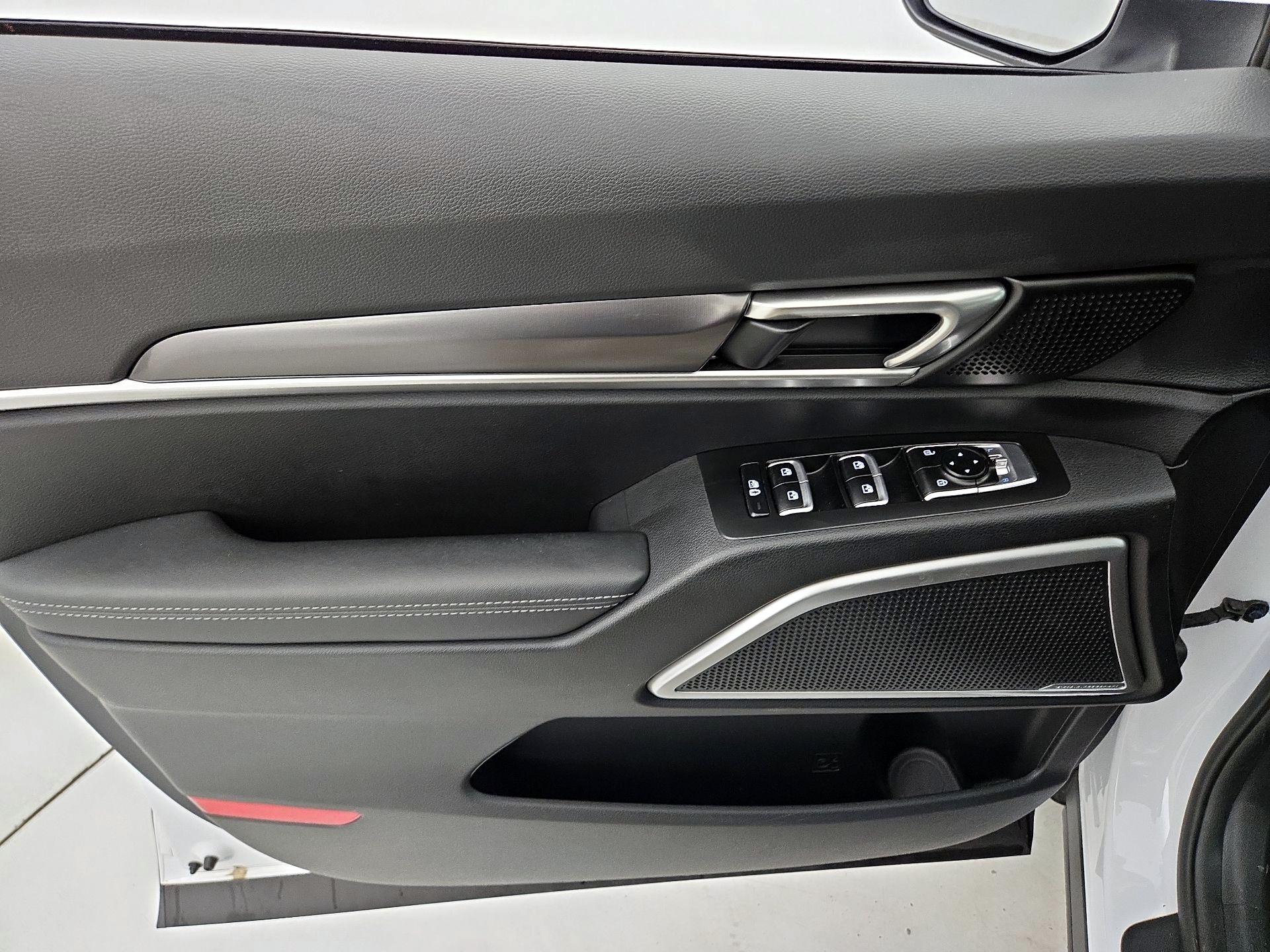 Thumbnail: 2023 Kia Telluride - 12