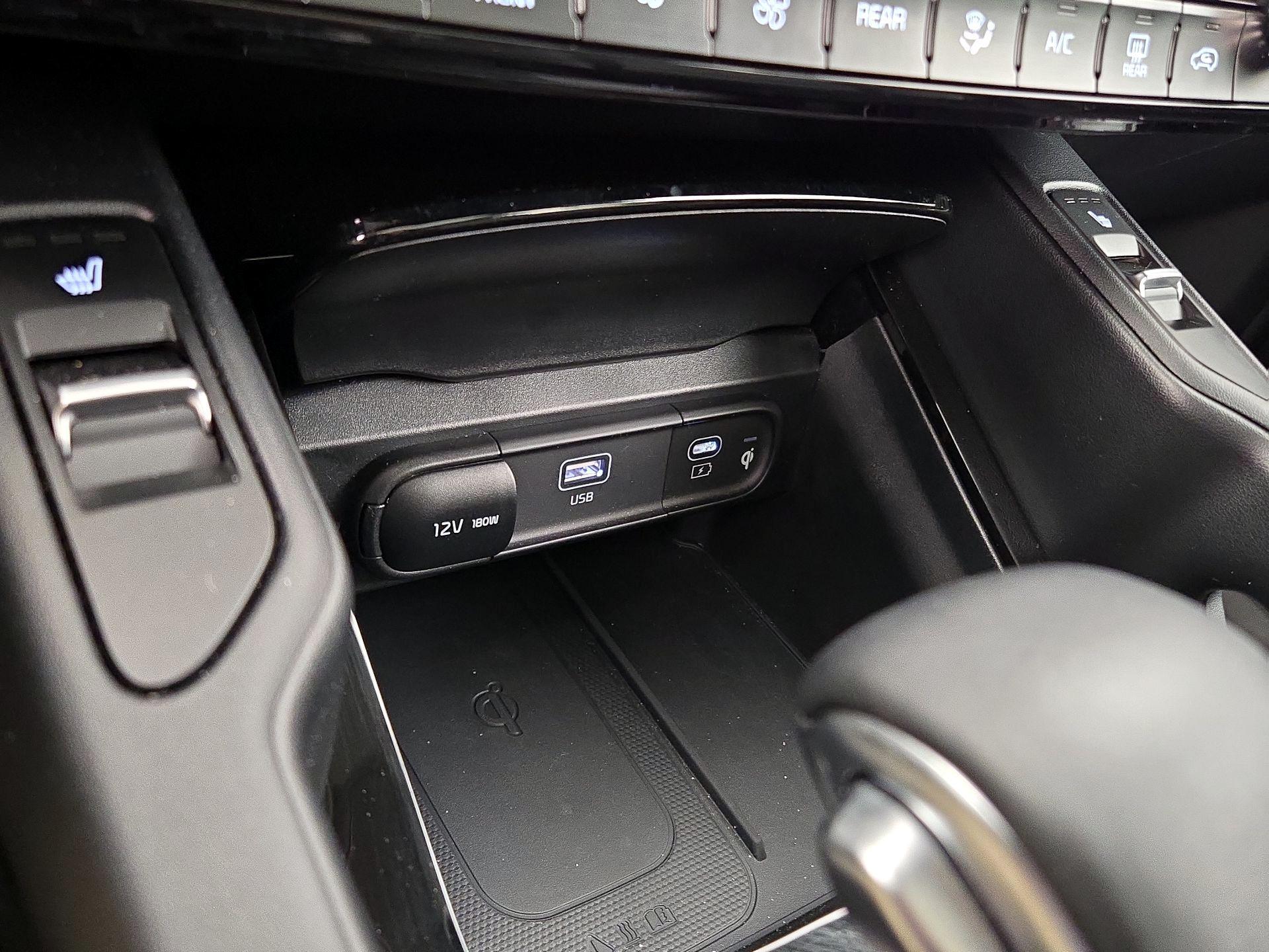 Thumbnail: 2023 Kia Telluride - 19