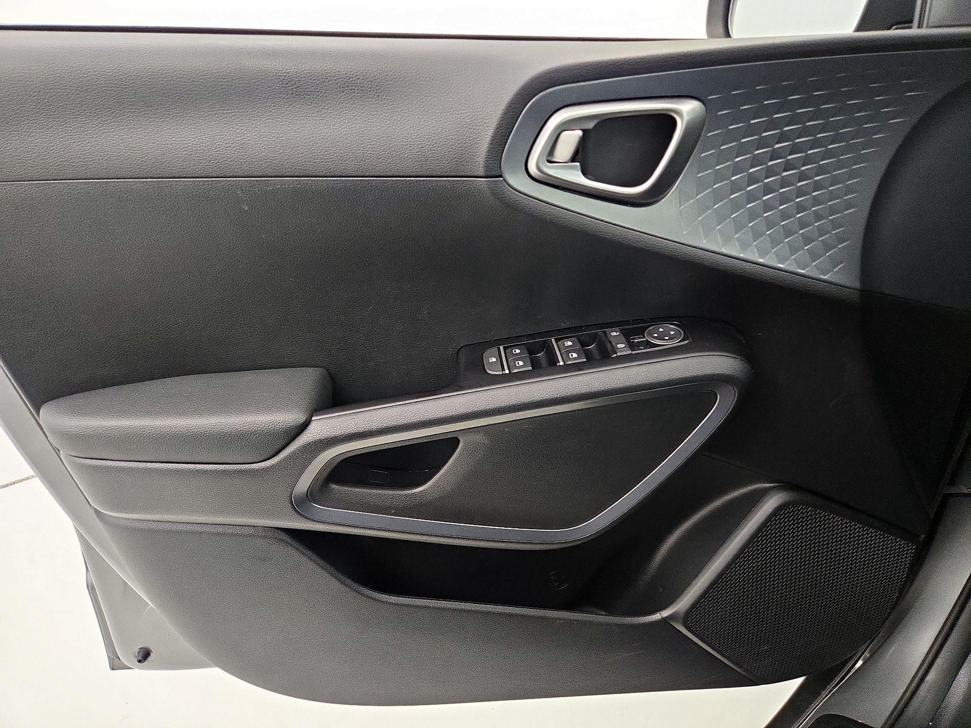 Thumbnail: 2023 Kia Soul - 12