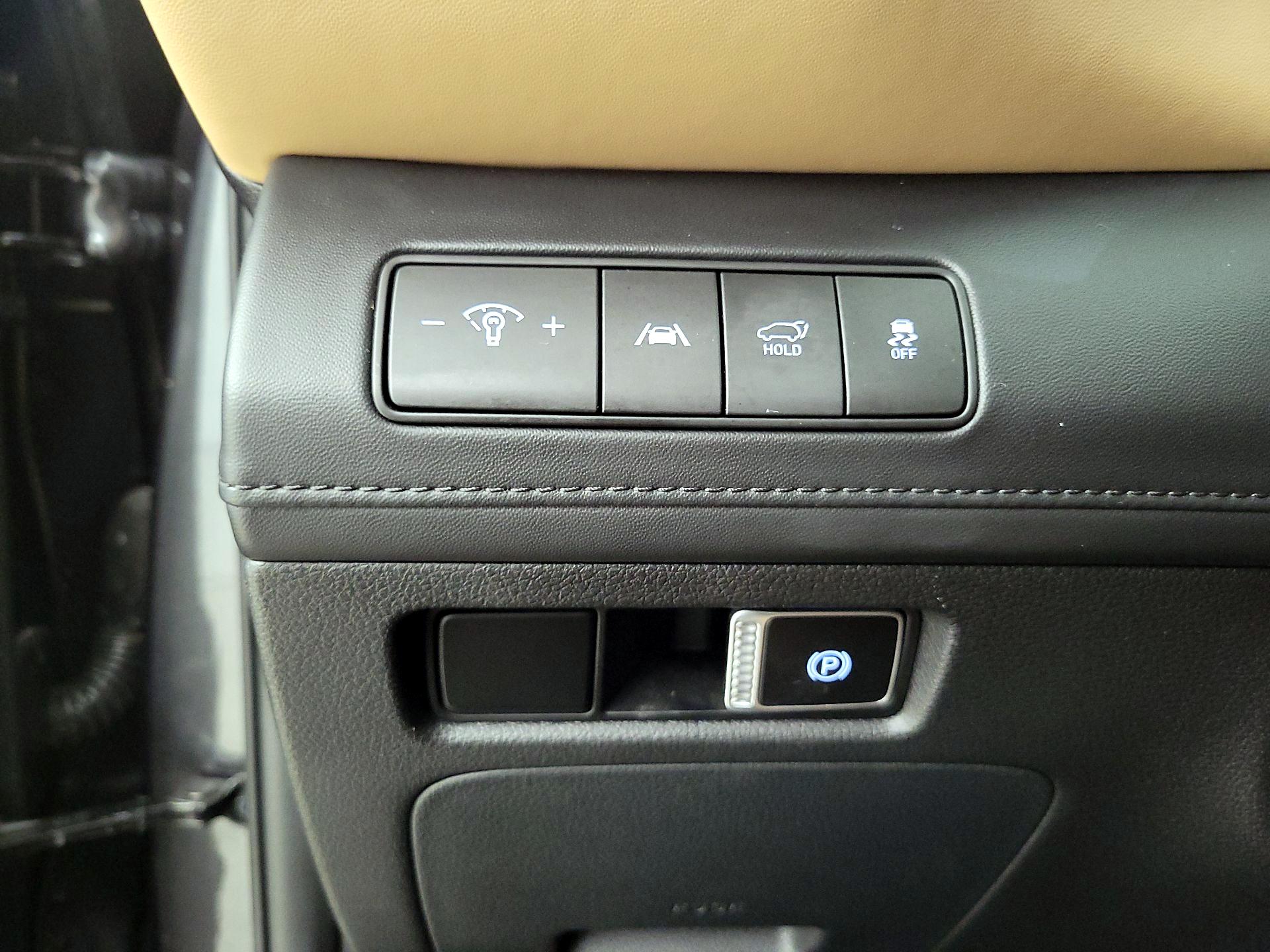 Thumbnail: 2023 Hyundai Santa Fe - 13