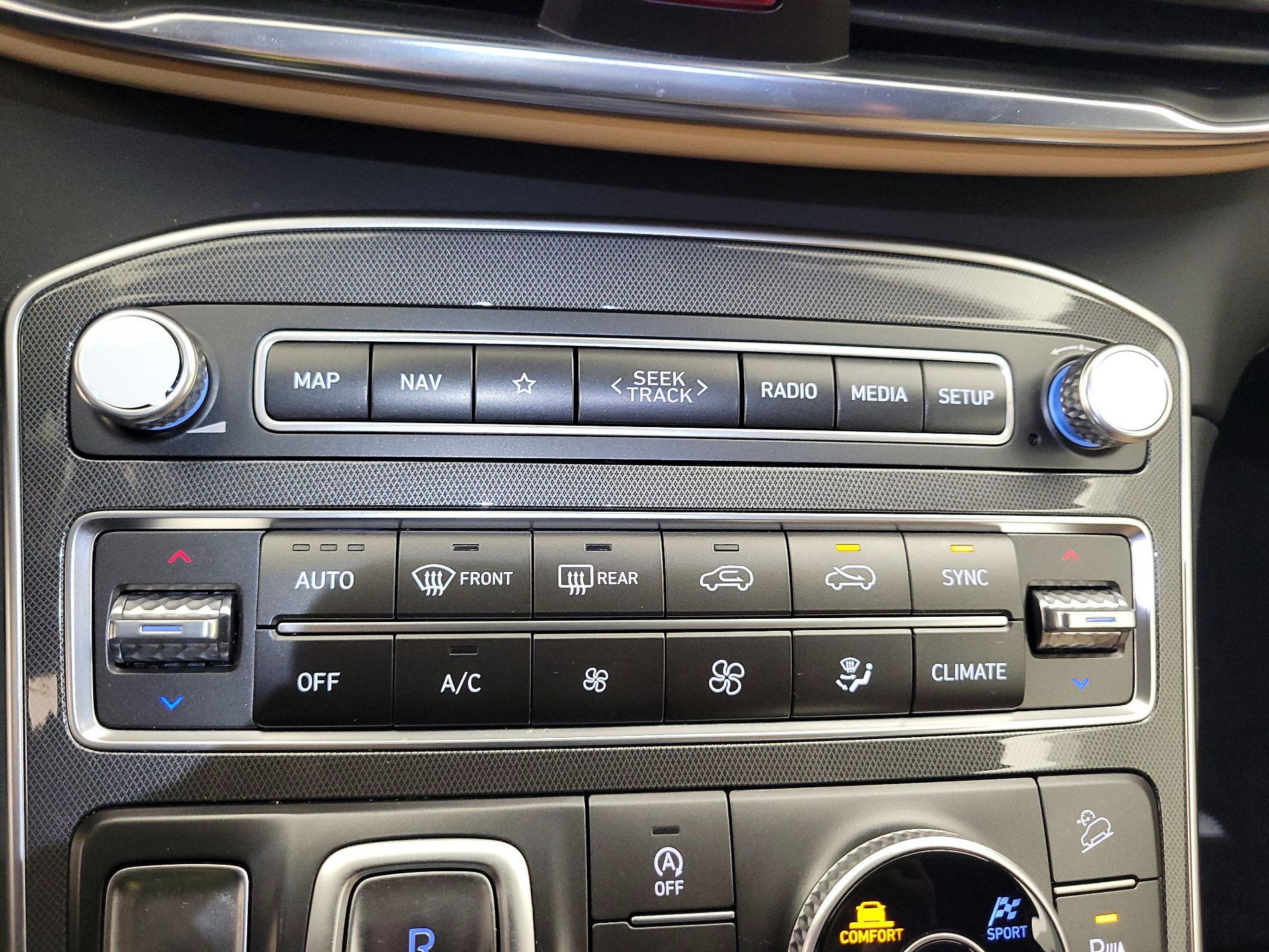 Thumbnail: 2023 Hyundai Santa Fe - 17