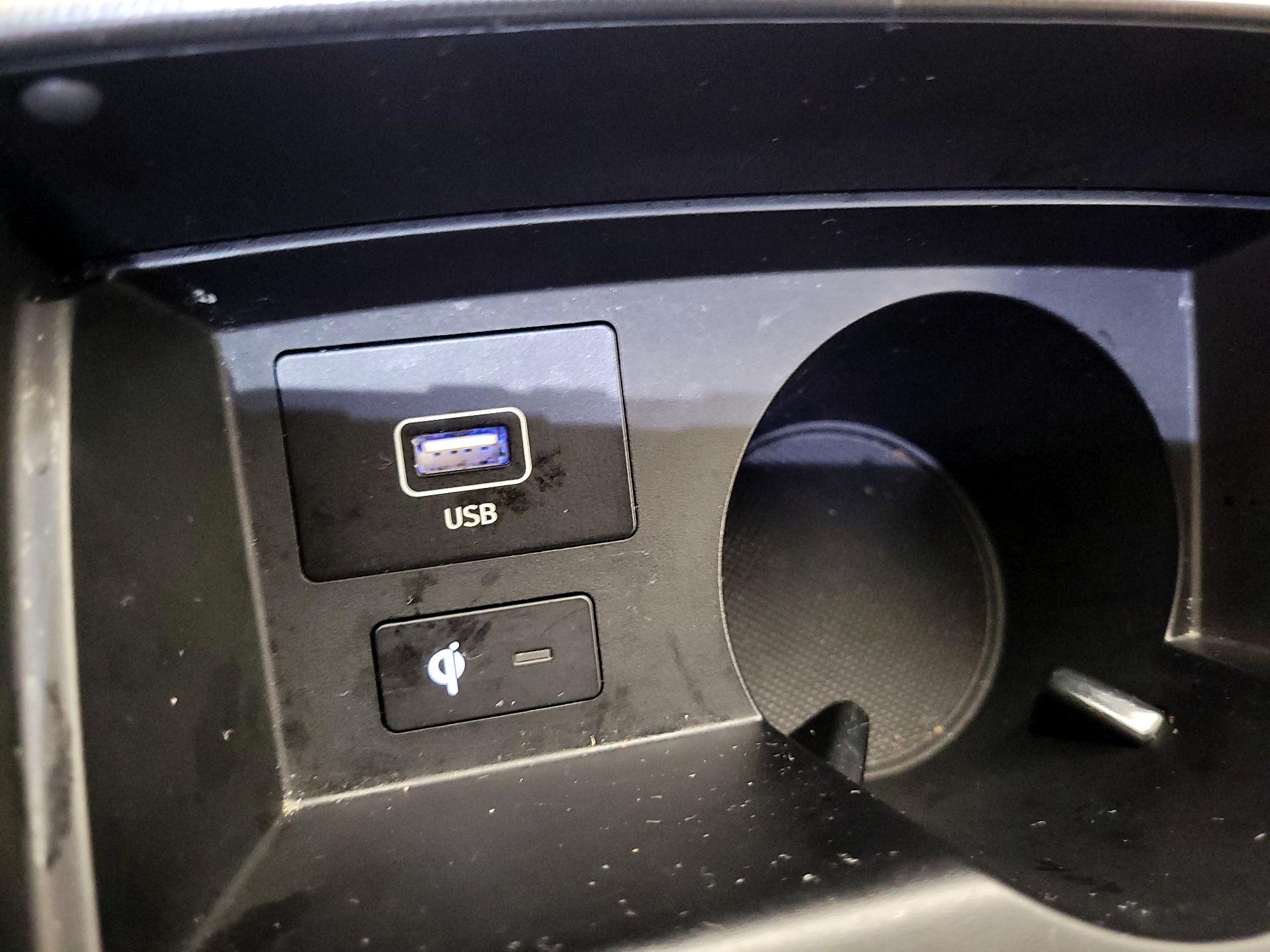 Thumbnail: 2023 Hyundai Santa Fe - 19