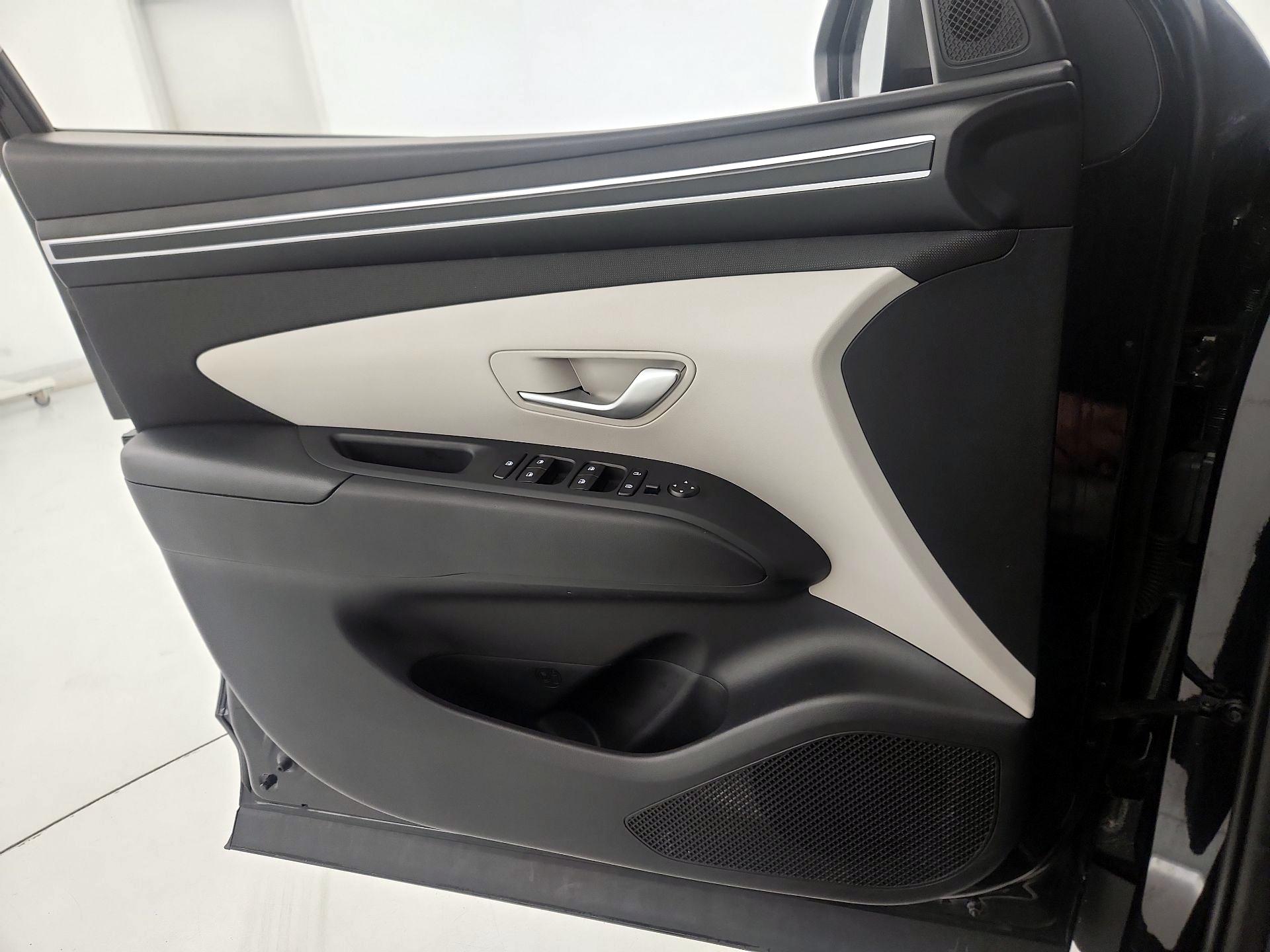 Thumbnail: 2023 Hyundai Tucson - 12