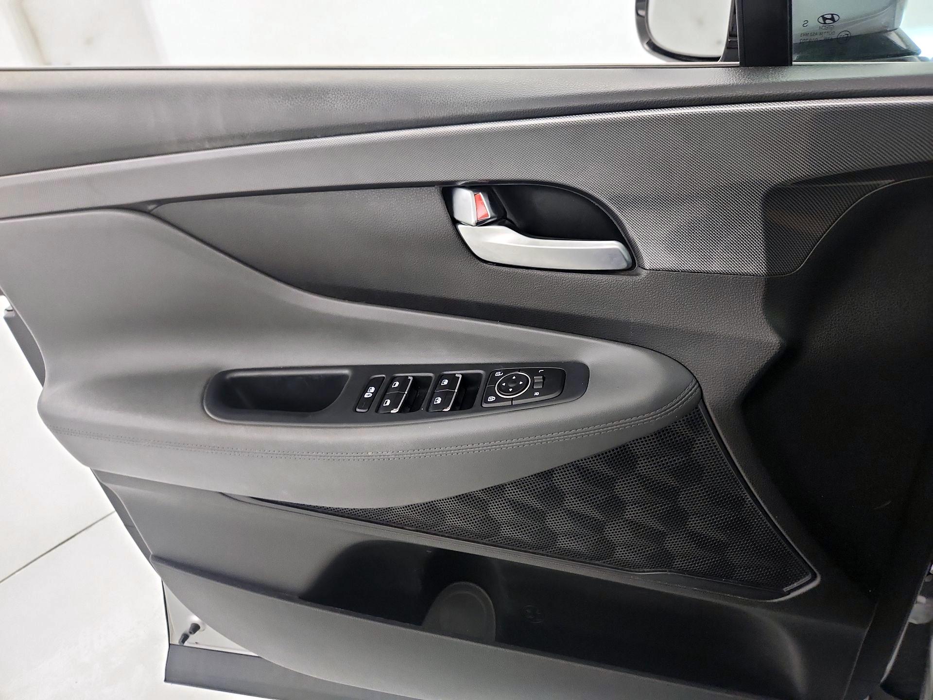 Thumbnail: 2023 Hyundai Santa Fe - 12