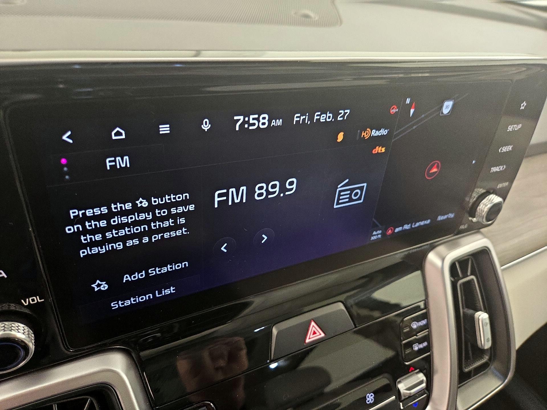 Thumbnail: 2023 Kia Sorento - 16