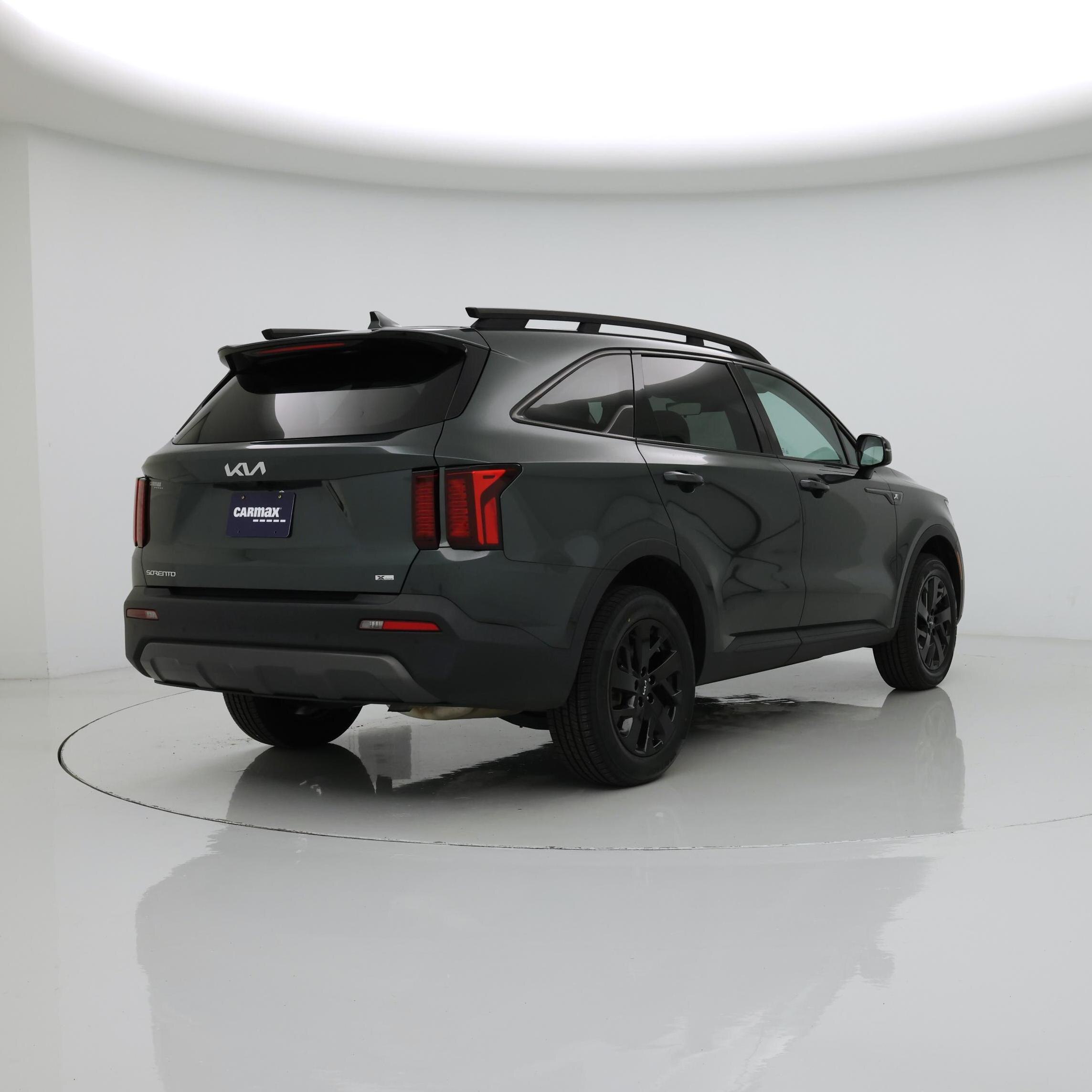 Thumbnail: 2023 Kia Sorento - 8