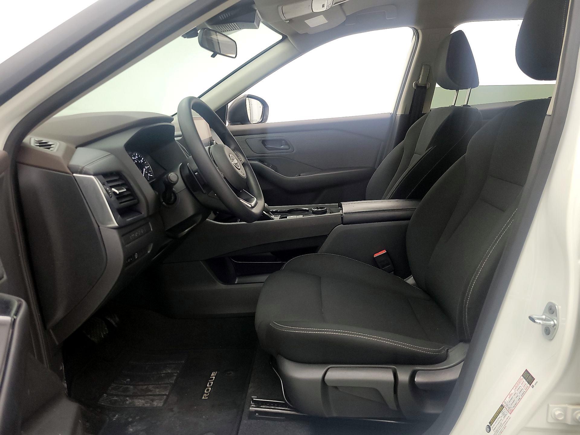 Thumbnail: 2023 Nissan Rogue - 11