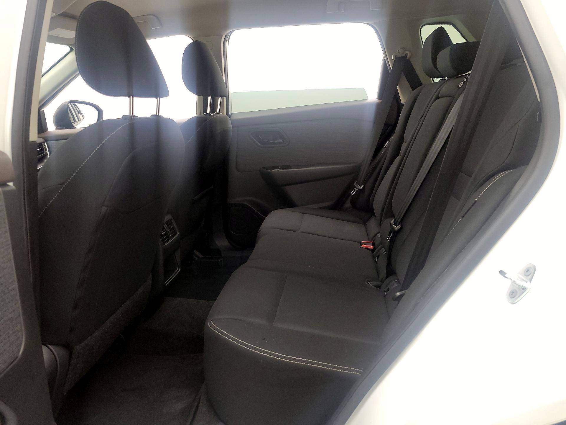 Thumbnail: 2023 Nissan Rogue - 18