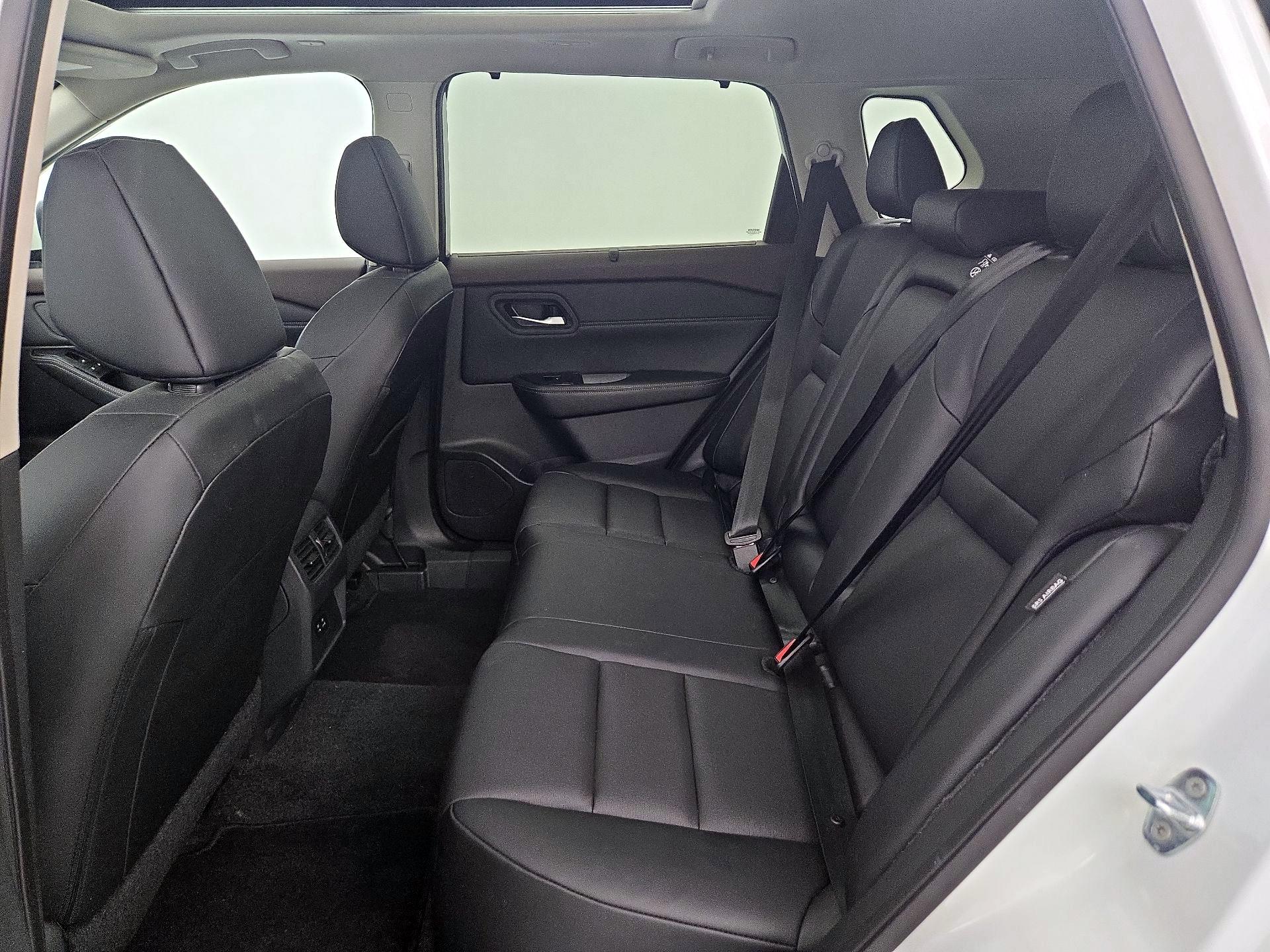 Thumbnail: 2023 Nissan Rogue - 20