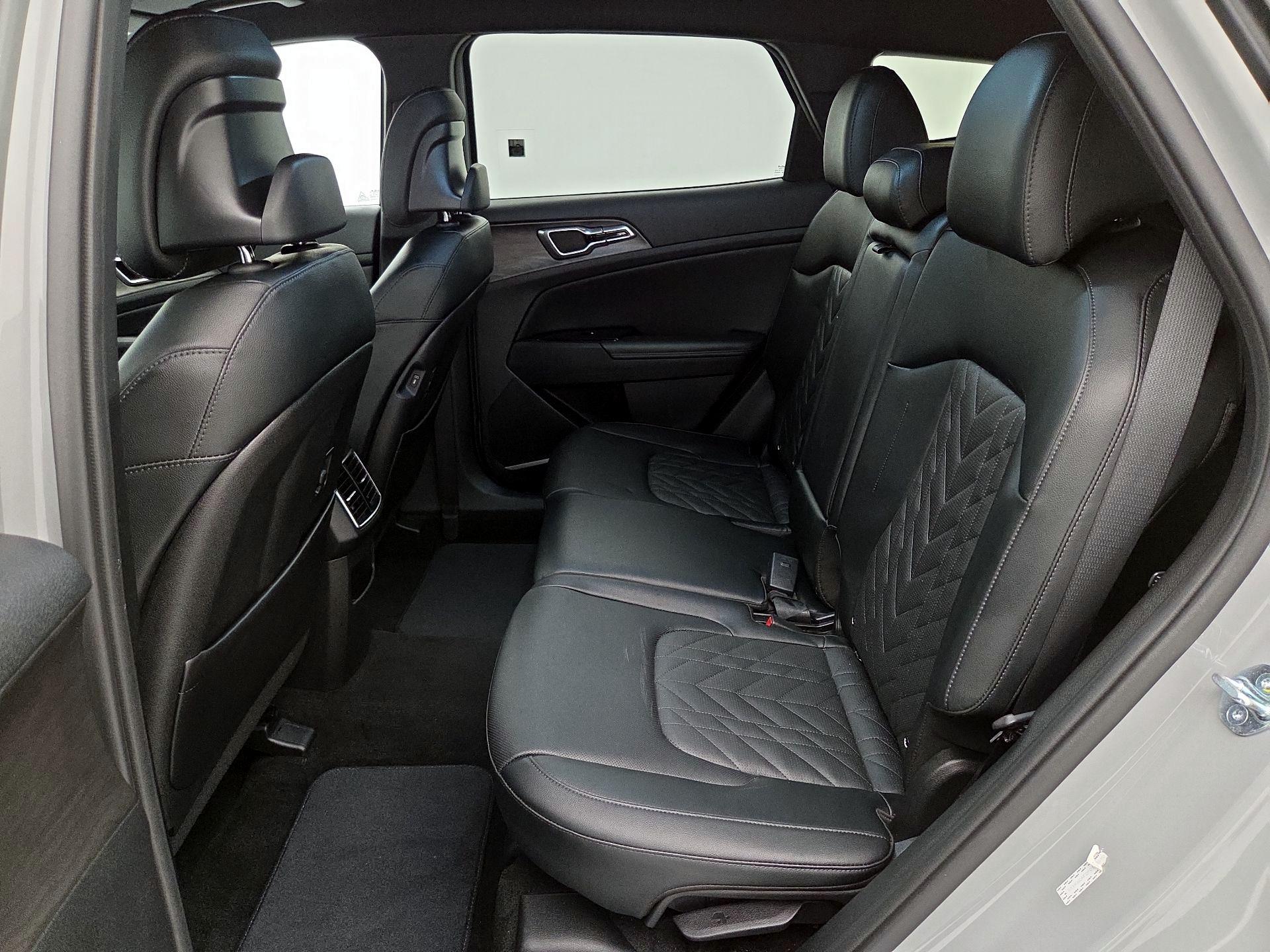 Thumbnail: 2023 Kia Sportage - 20