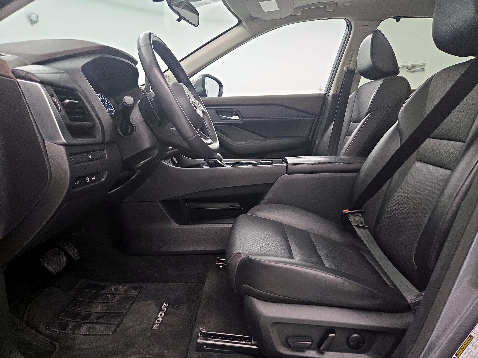 Thumbnail: 2023 Nissan Rogue - 11