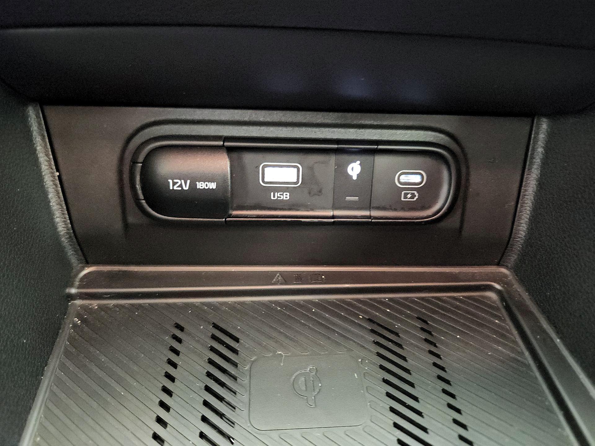 Thumbnail: 2023 Kia Sportage - 18