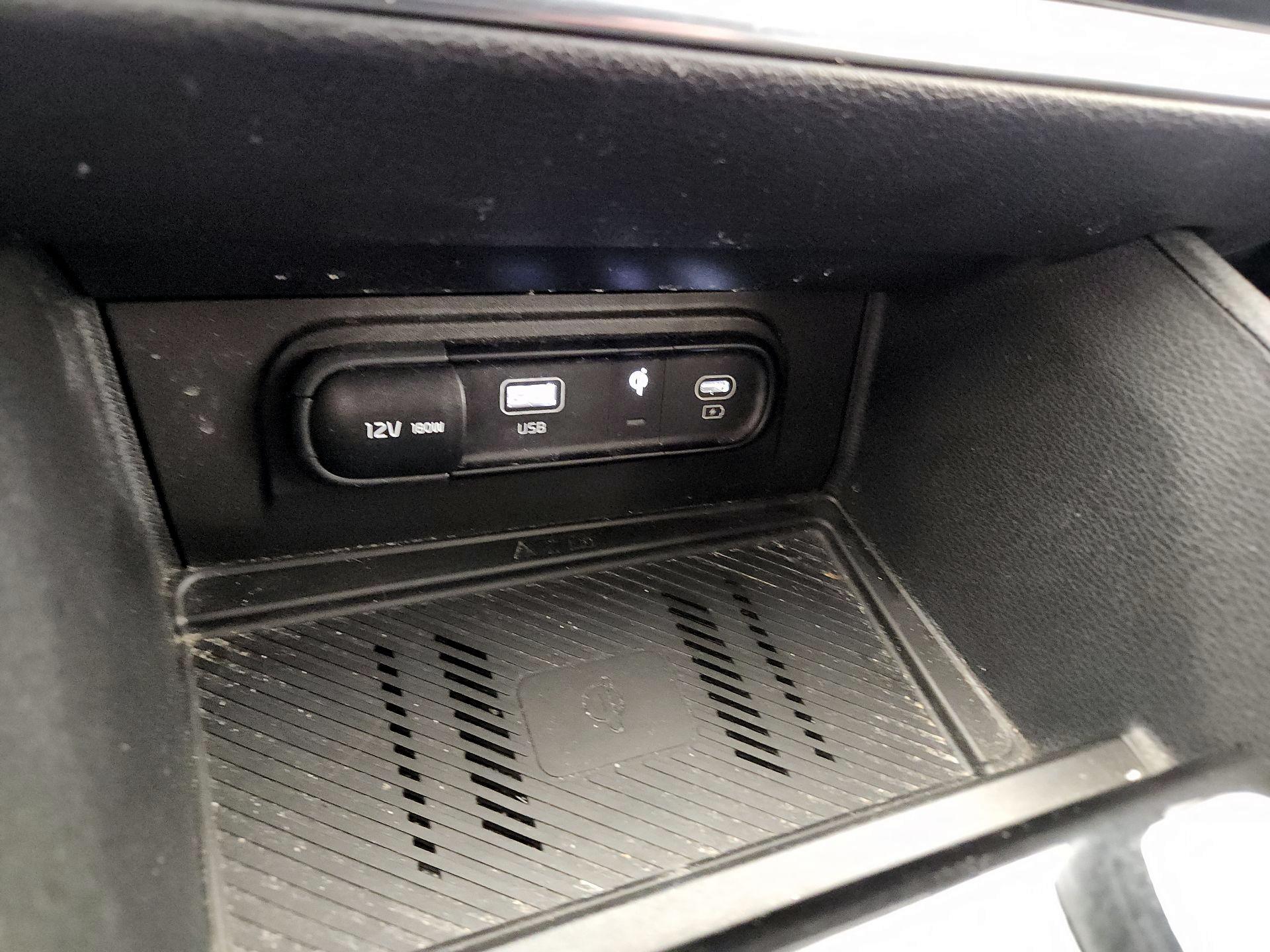 Thumbnail: 2023 Kia Sportage - 18