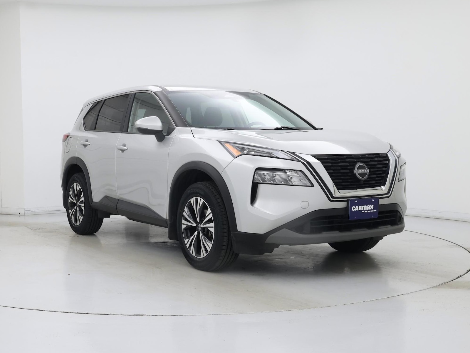 2023 Nissan Rogue SV - Photo 2