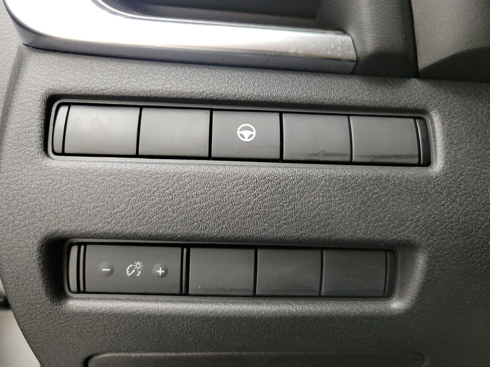 2023 Nissan Rogue SV - Photo 14