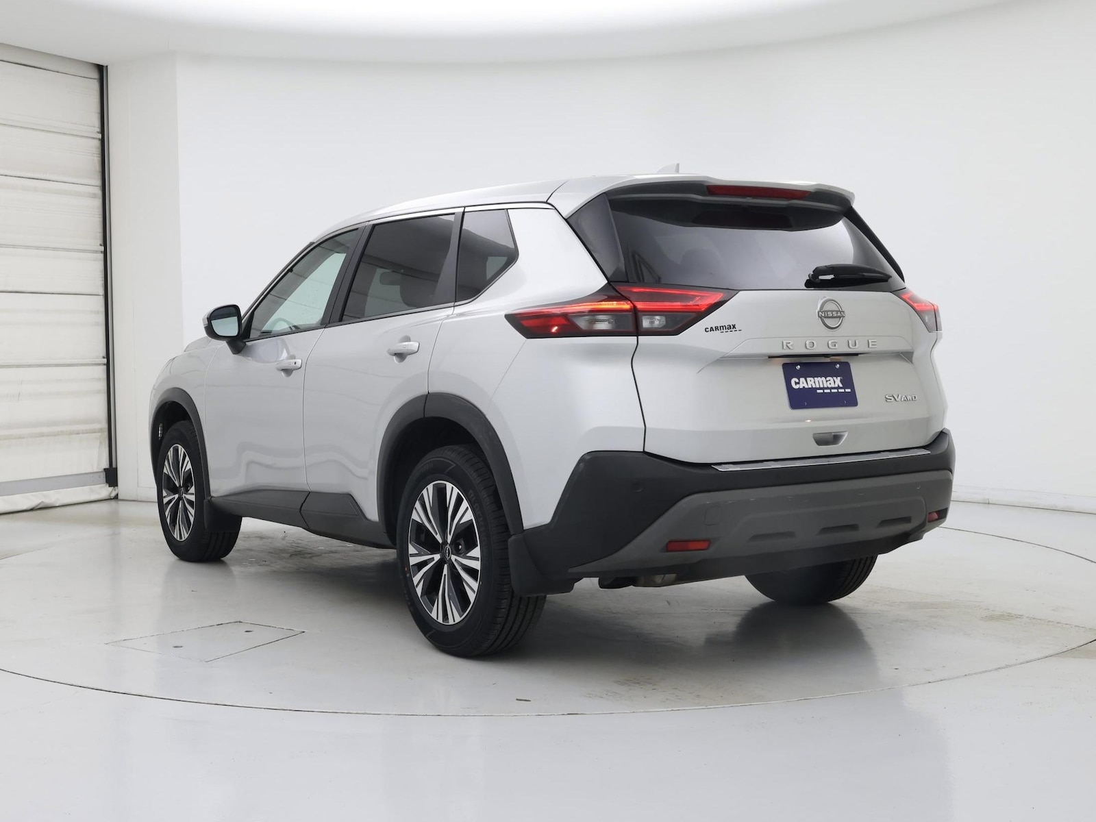 2023 Nissan Rogue SV - Photo 3