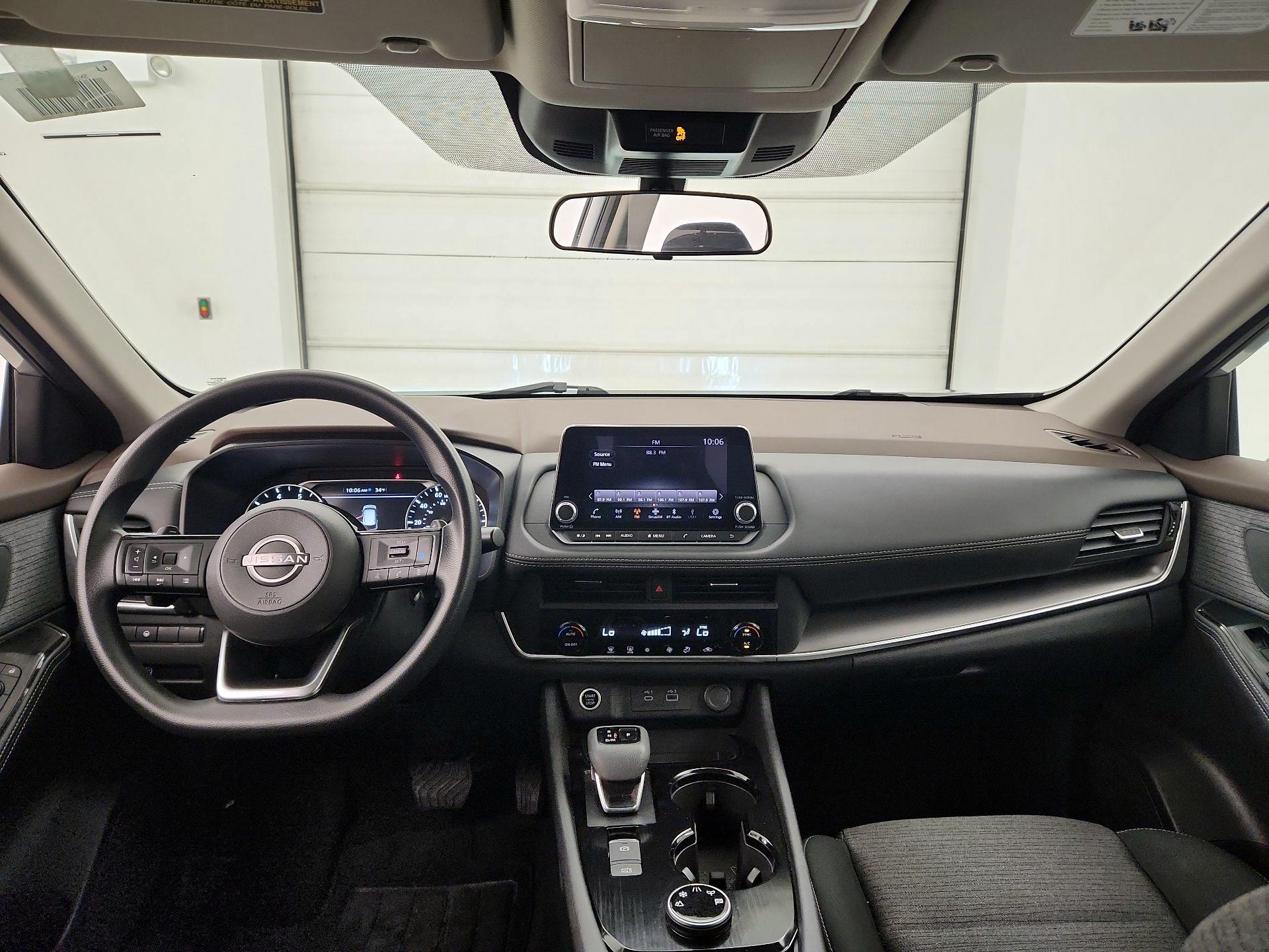 Thumbnail: 2023 Nissan Rogue - 9