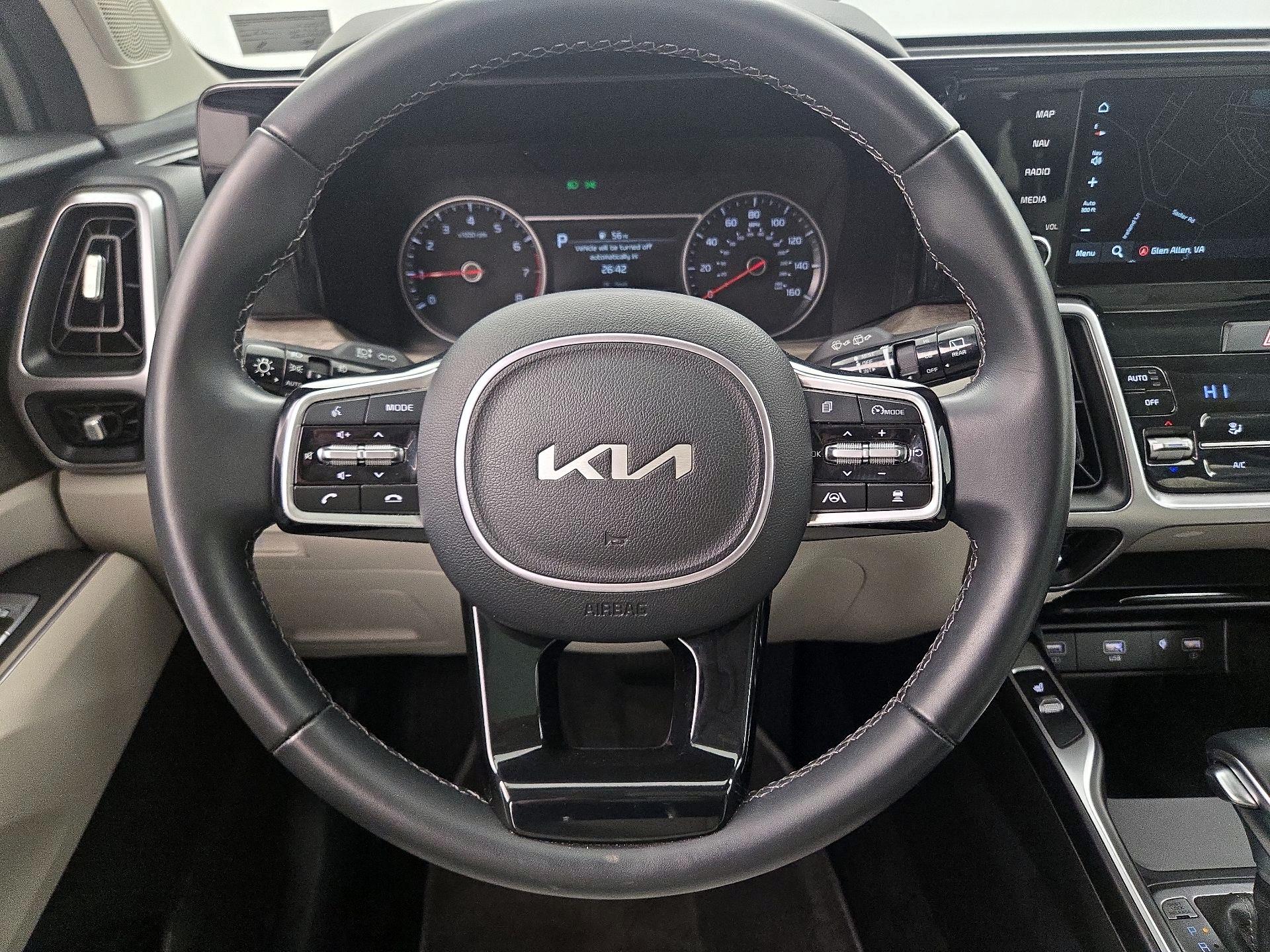 Thumbnail: 2023 Kia Sorento - 10