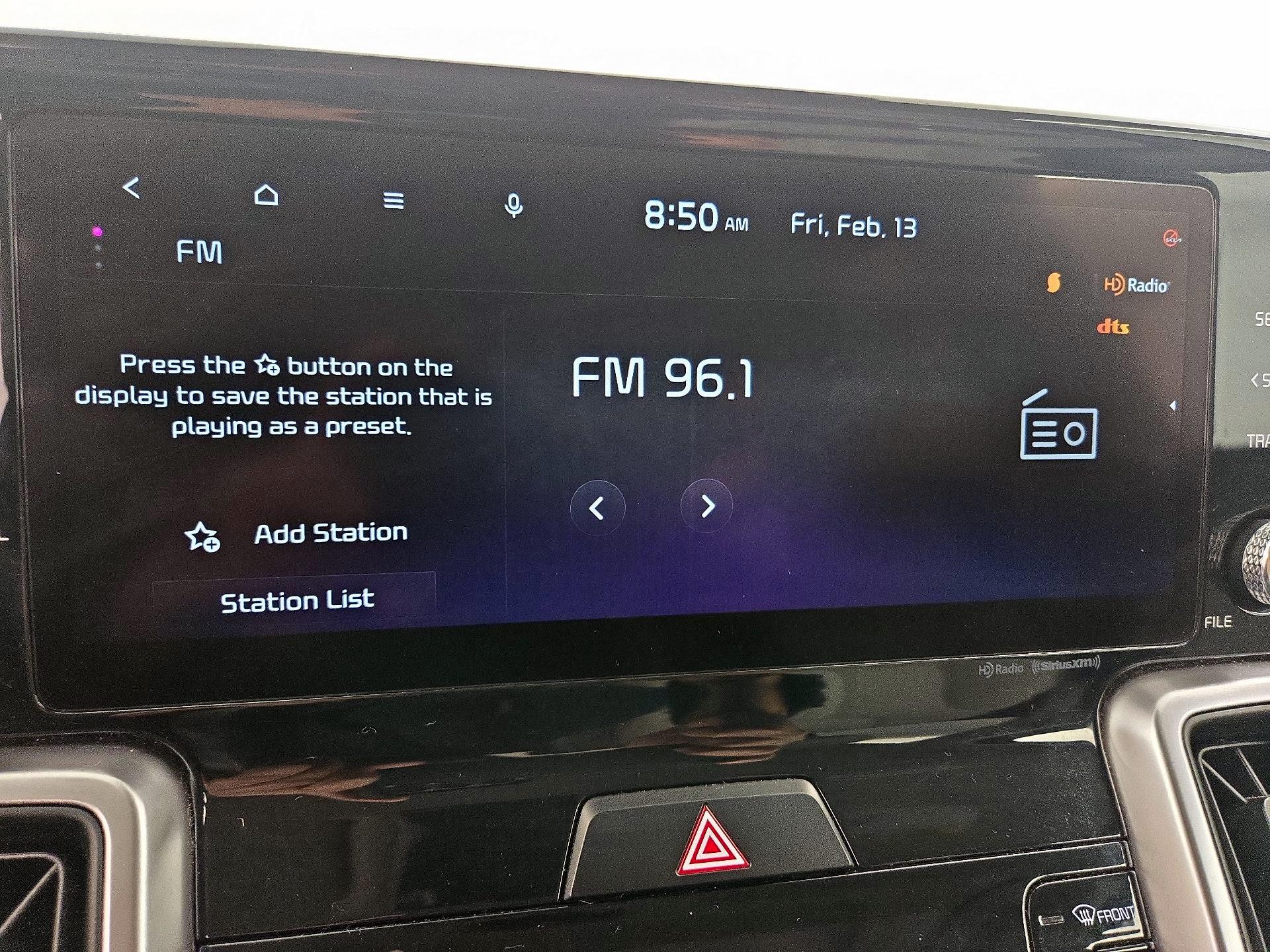 Thumbnail: 2023 Kia Sorento - 16