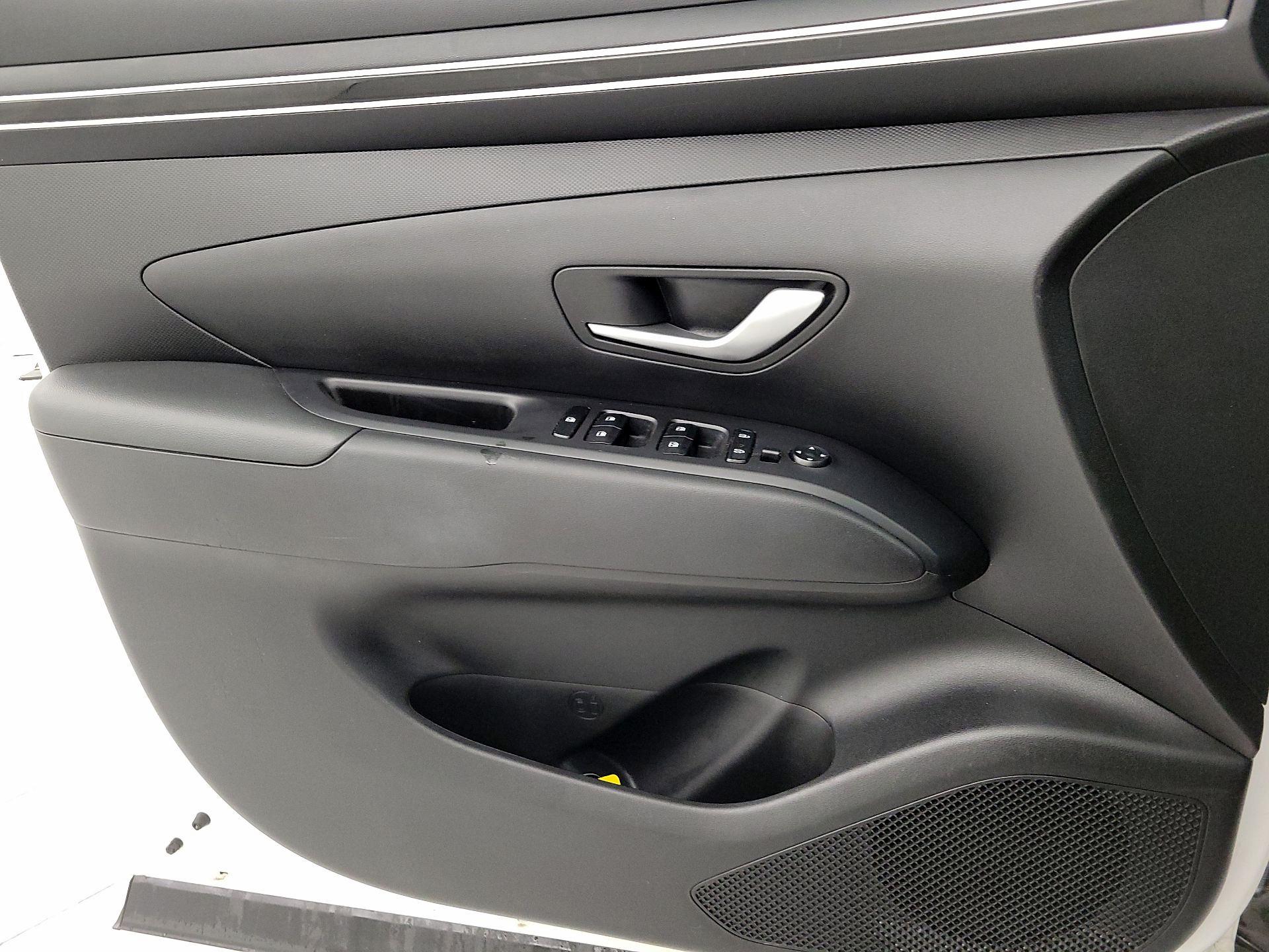 Thumbnail: 2023 Hyundai Tucson - 12