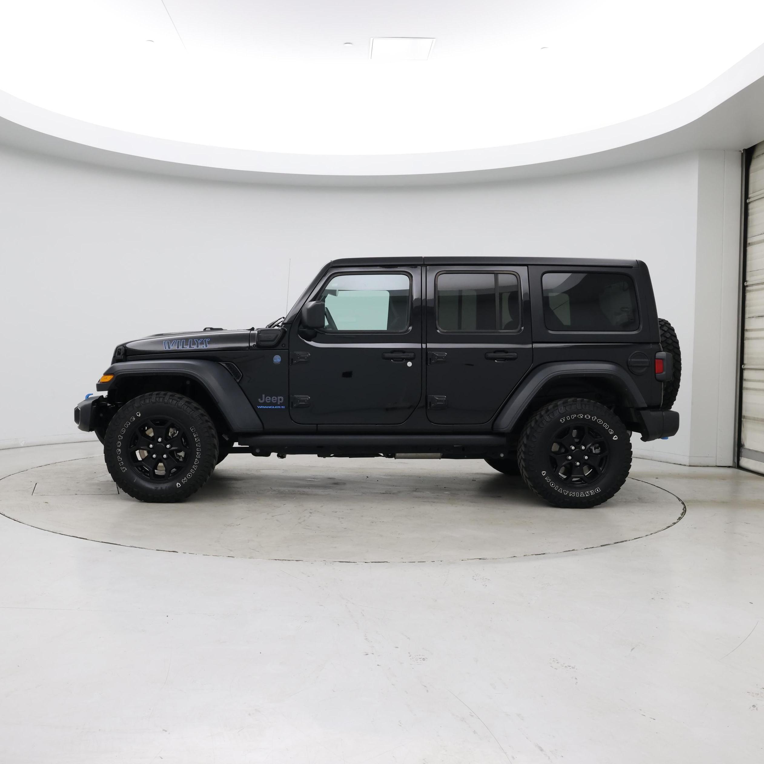 Thumbnail: 2023 Jeep Wrangler - 3