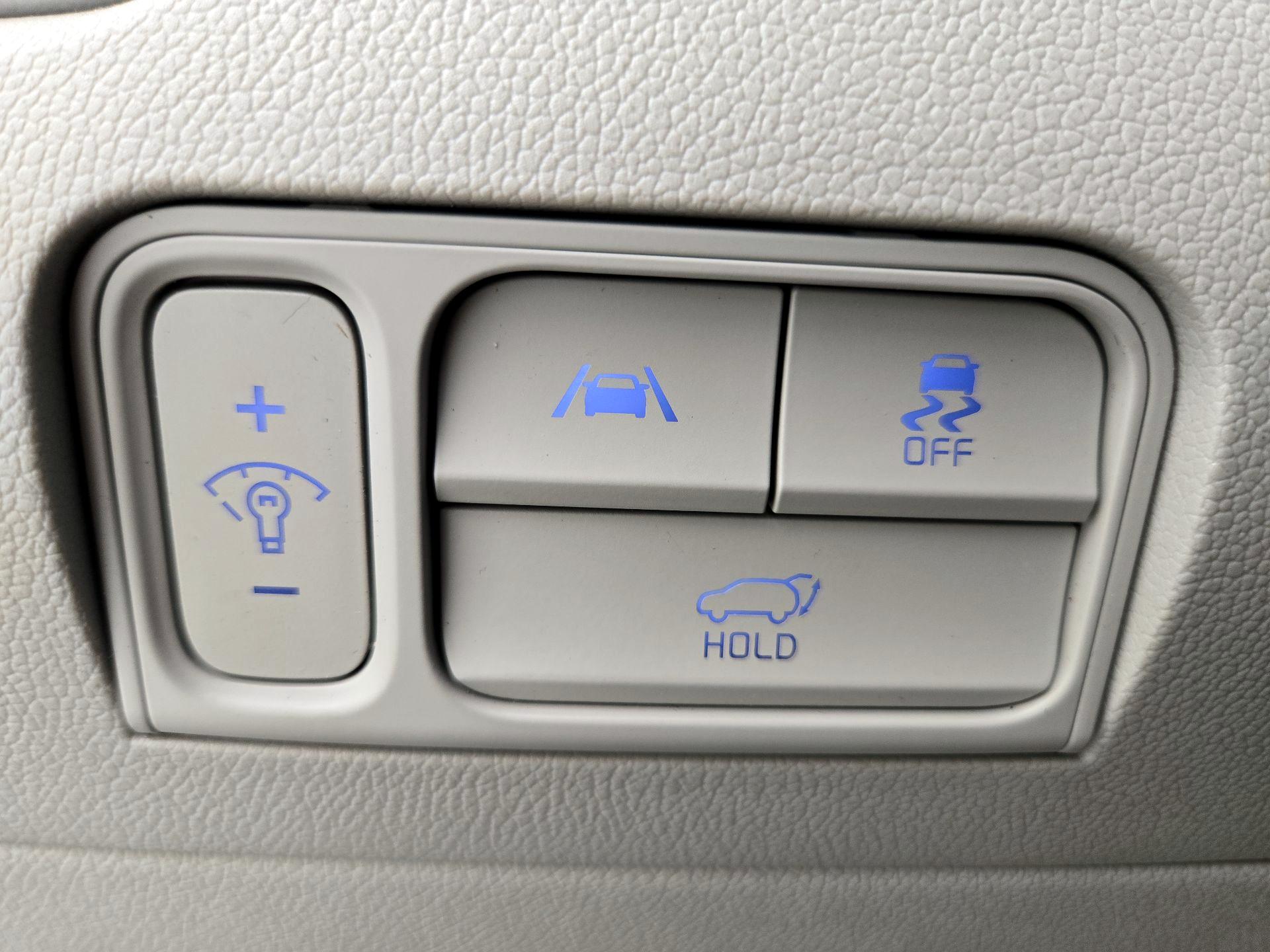 Thumbnail: 2023 Kia Sorento - 13