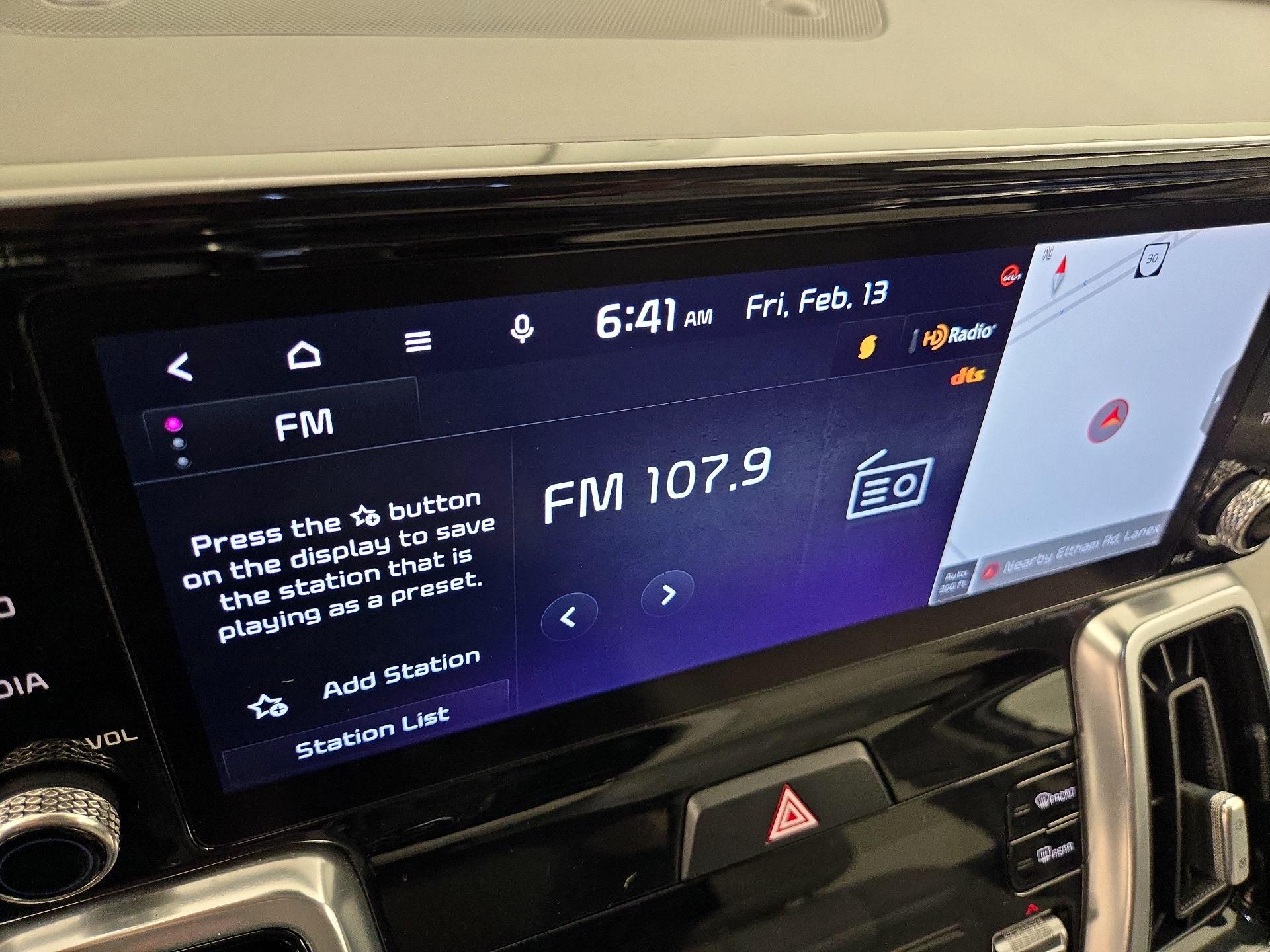 Thumbnail: 2023 Kia Sorento - 16