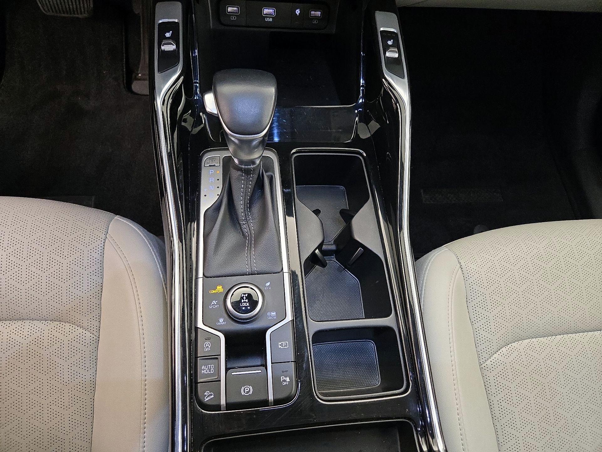 Thumbnail: 2023 Kia Sorento - 18