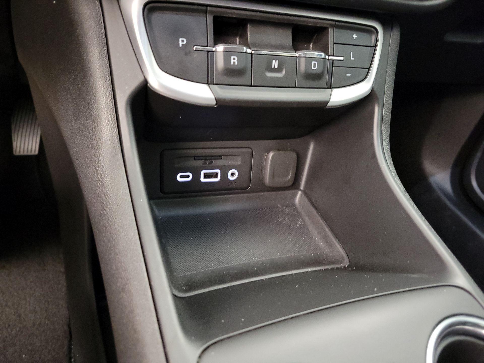 Thumbnail: 2023 GMC Terrain - 18