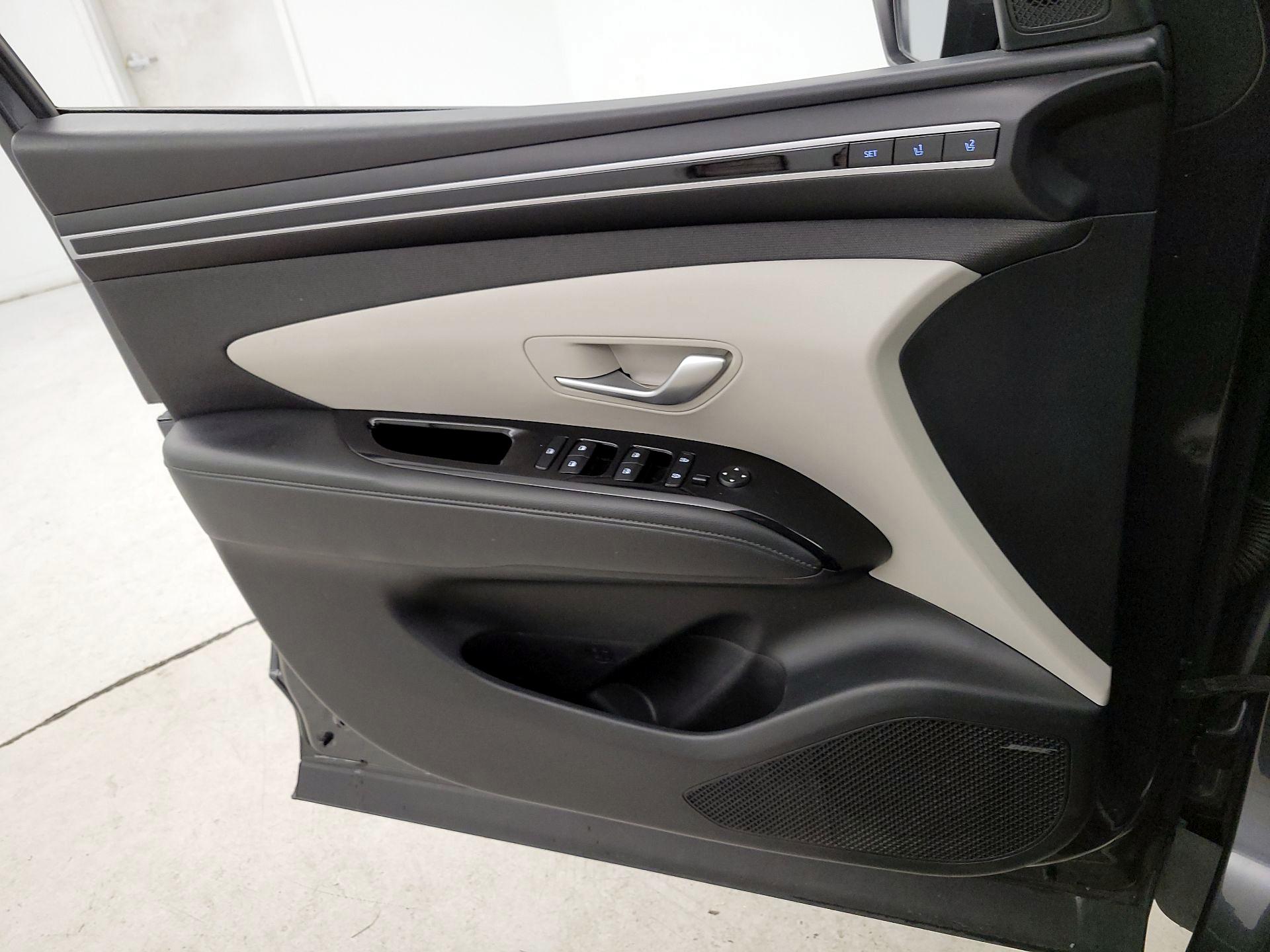 Thumbnail: 2023 Hyundai Tucson - 12