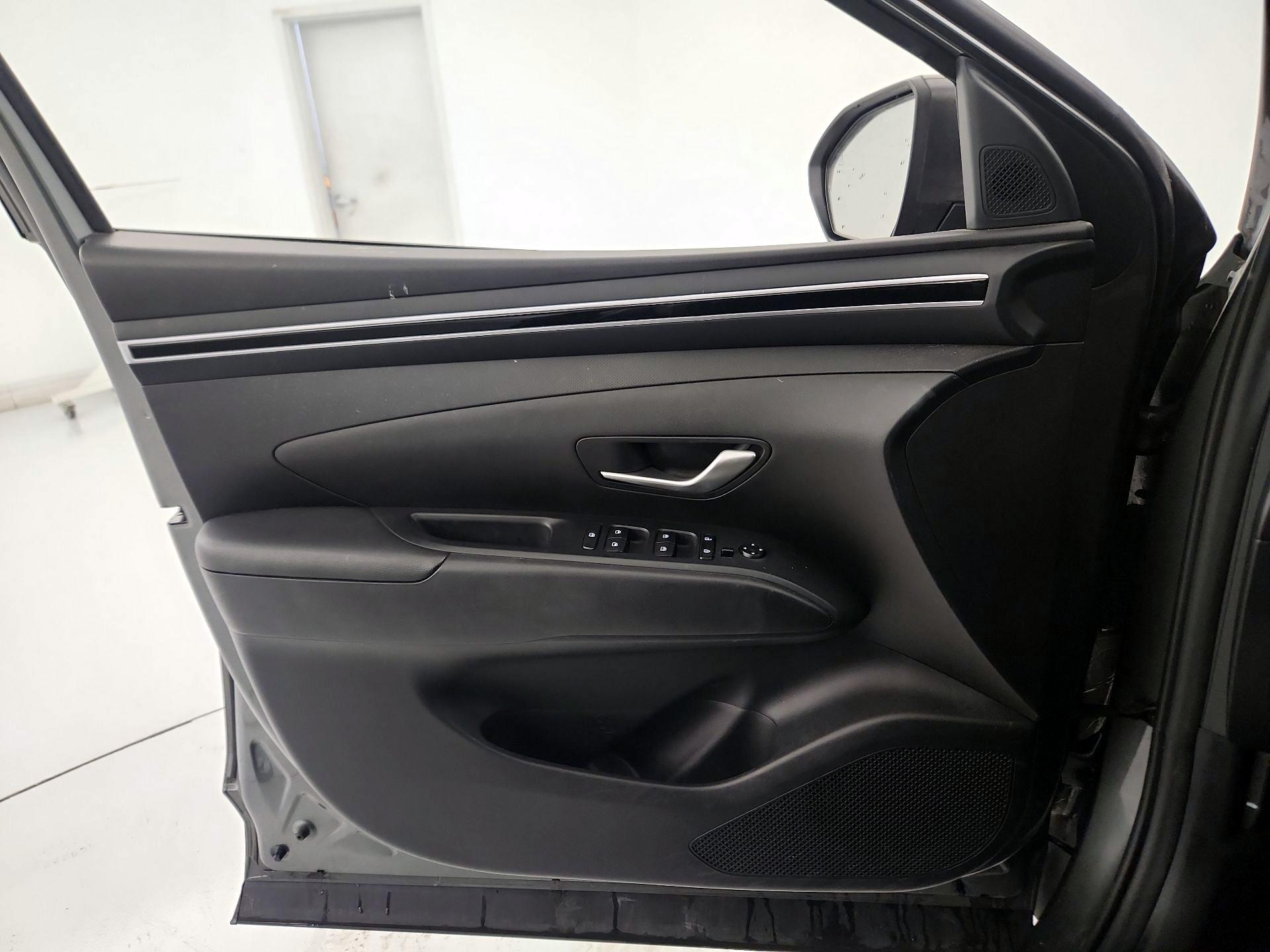 Thumbnail: 2023 Hyundai Tucson - 12