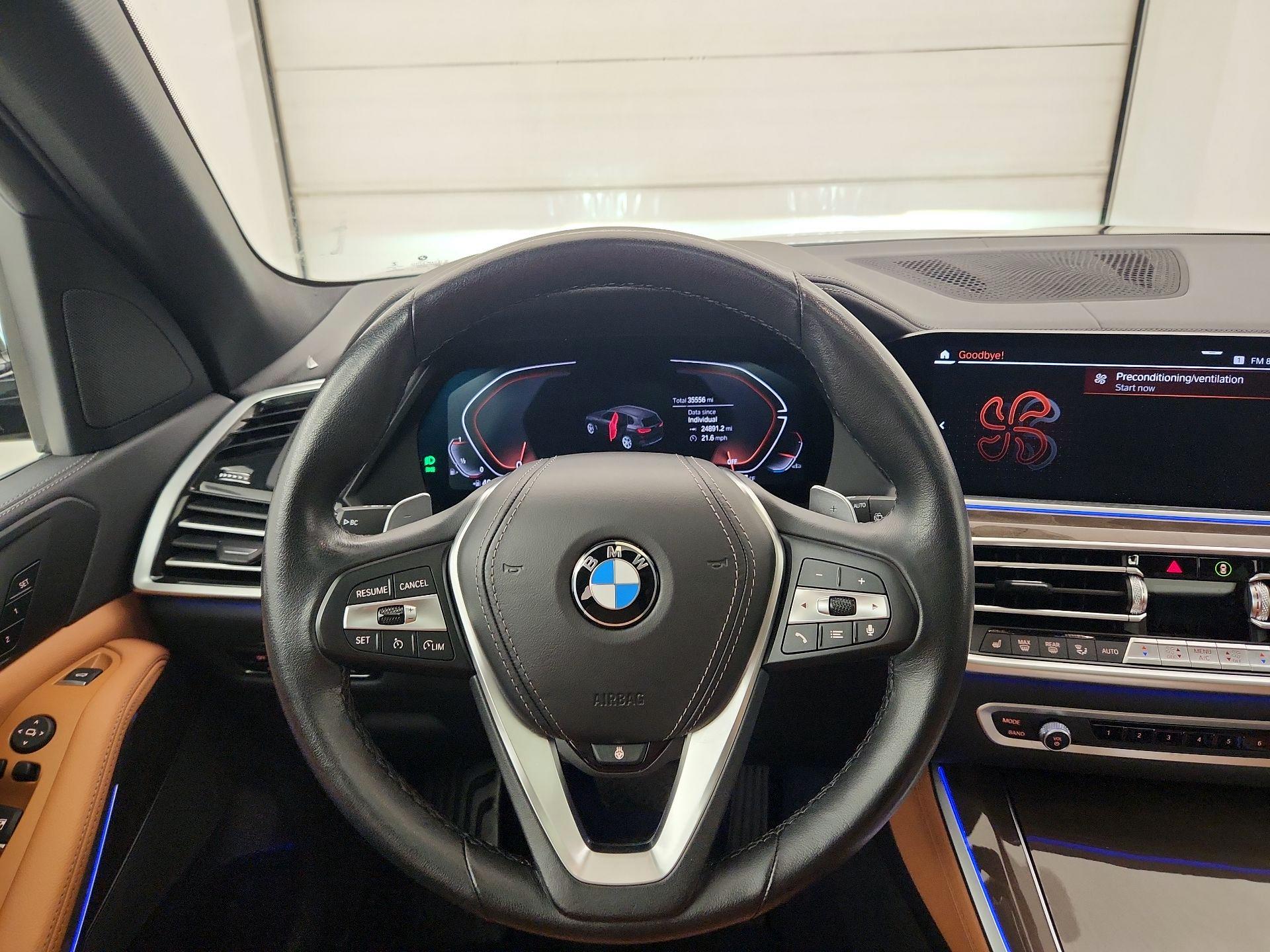 Thumbnail: 2022 BMW X5 - 10