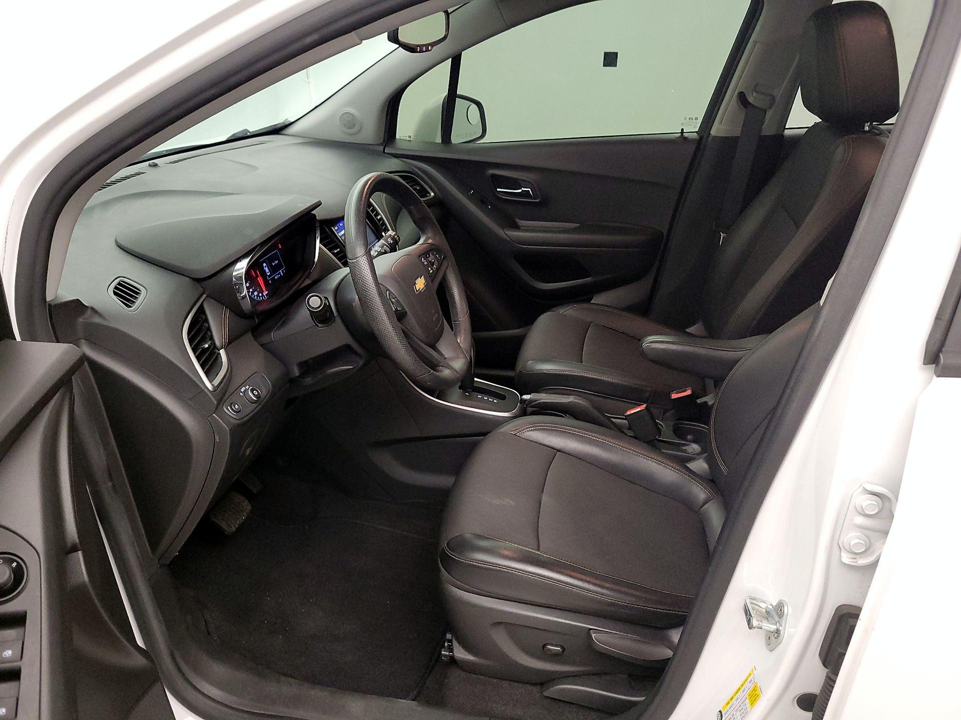 Thumbnail: 2021 Chevrolet Trax - 11