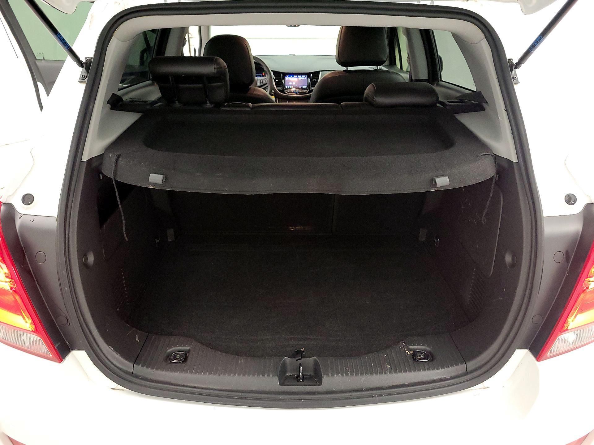 Thumbnail: 2021 Chevrolet Trax - 20