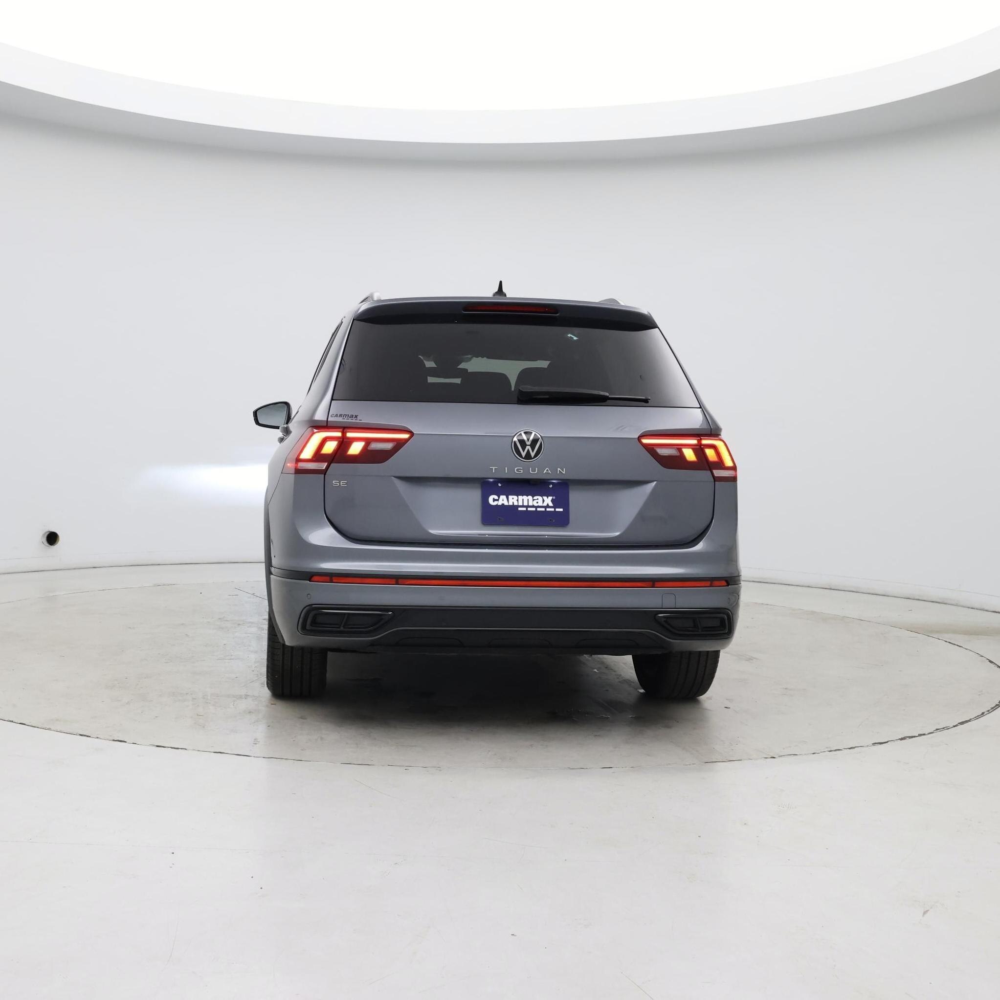 Thumbnail: 2023 Volkswagen Tiguan - 6