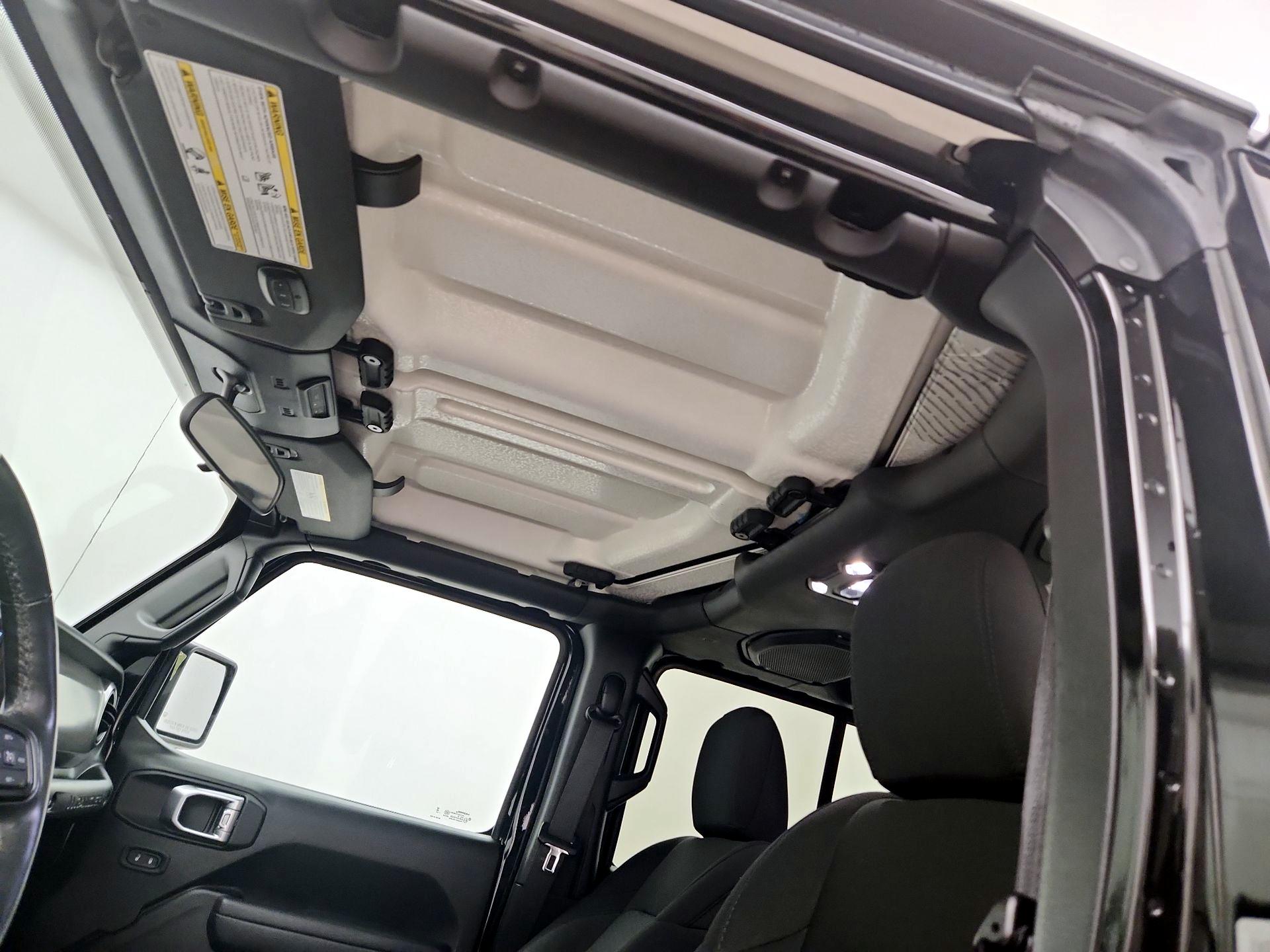 Thumbnail: 2023 Jeep Wrangler - 17