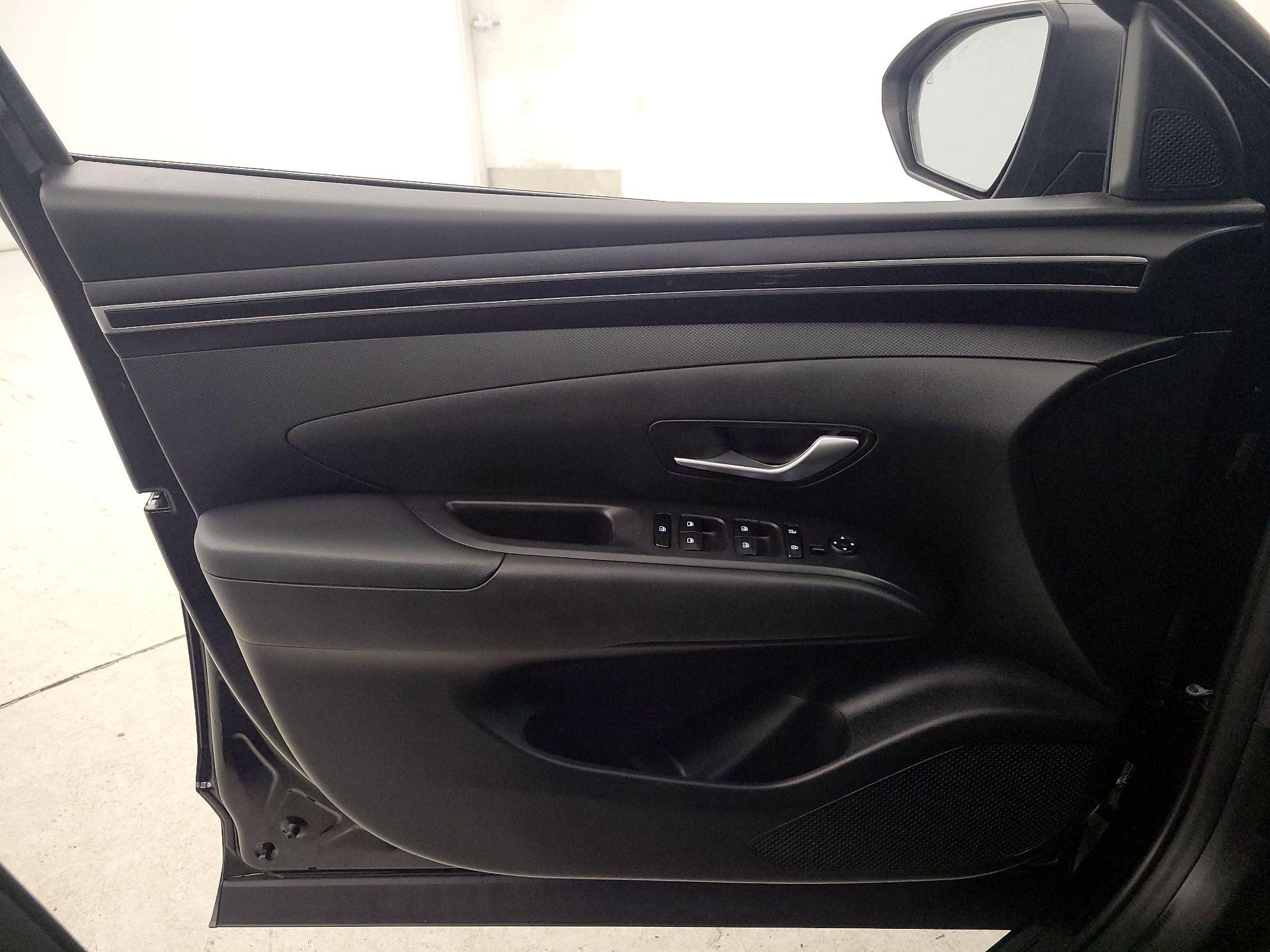 Thumbnail: 2022 Hyundai Tucson - 12